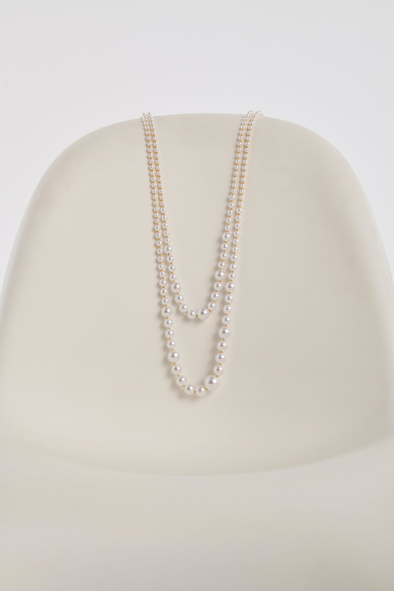 Double long necklace with pearls