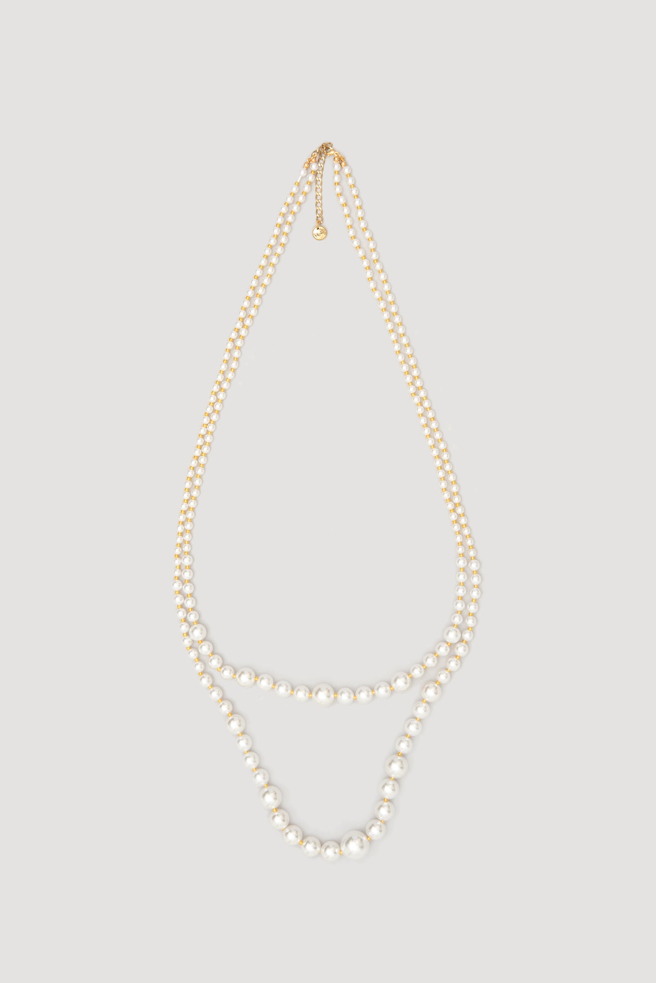 Double long necklace with pearls