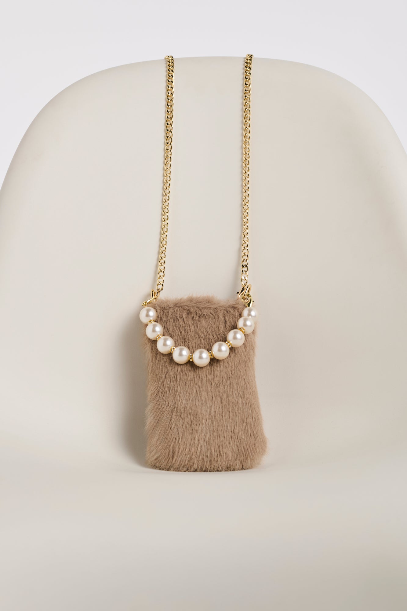 Pochette Aurore en eco-fourrure