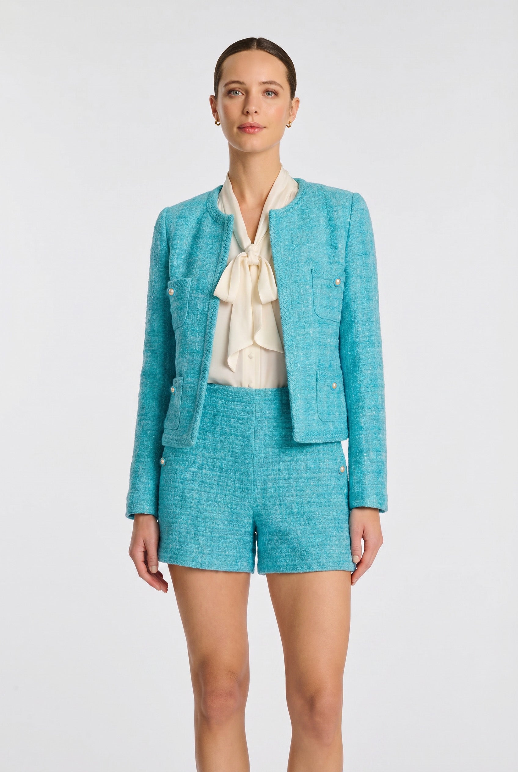 Veste en tweed galonnée