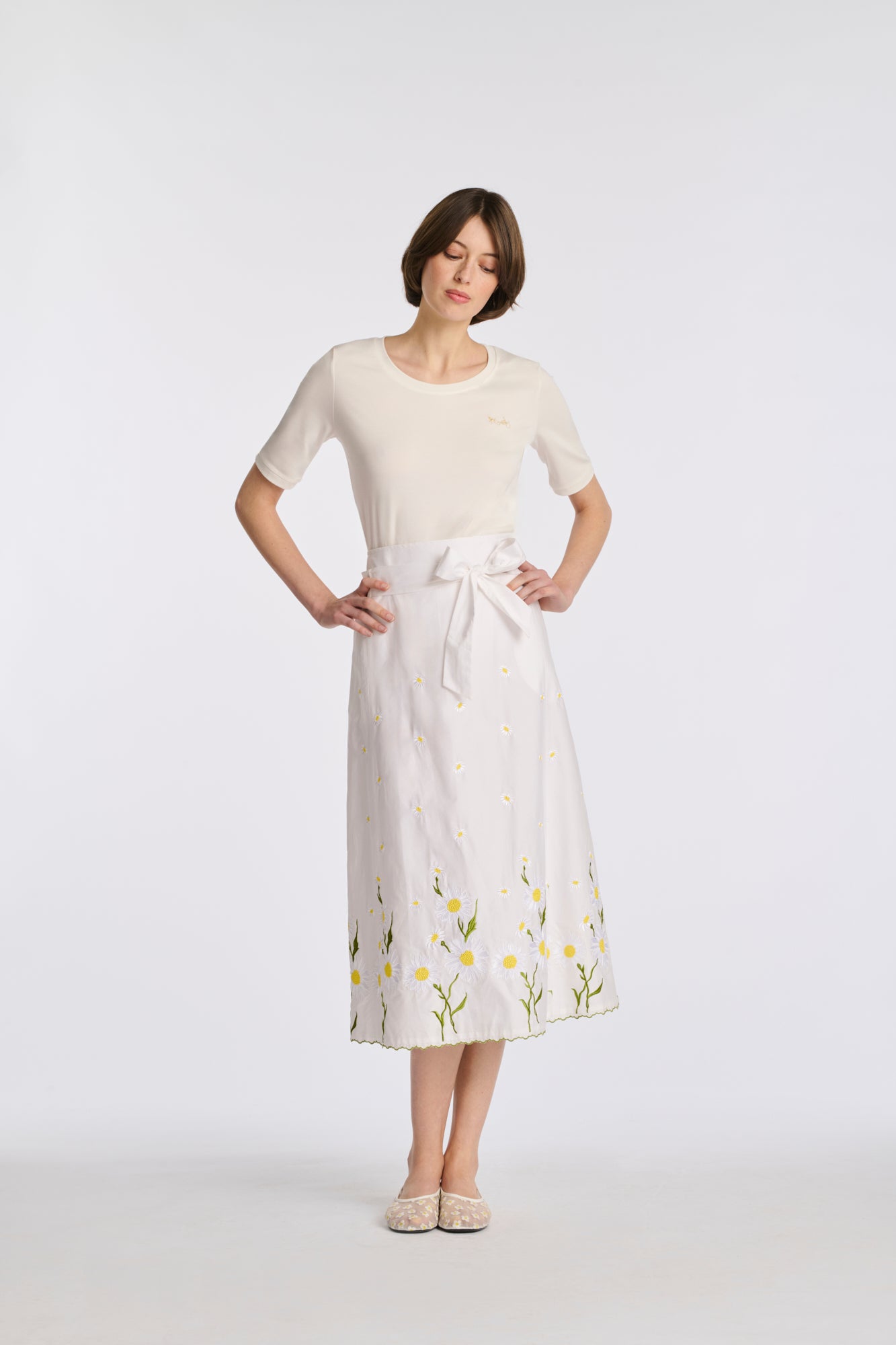 Jupe longue en coton brodé