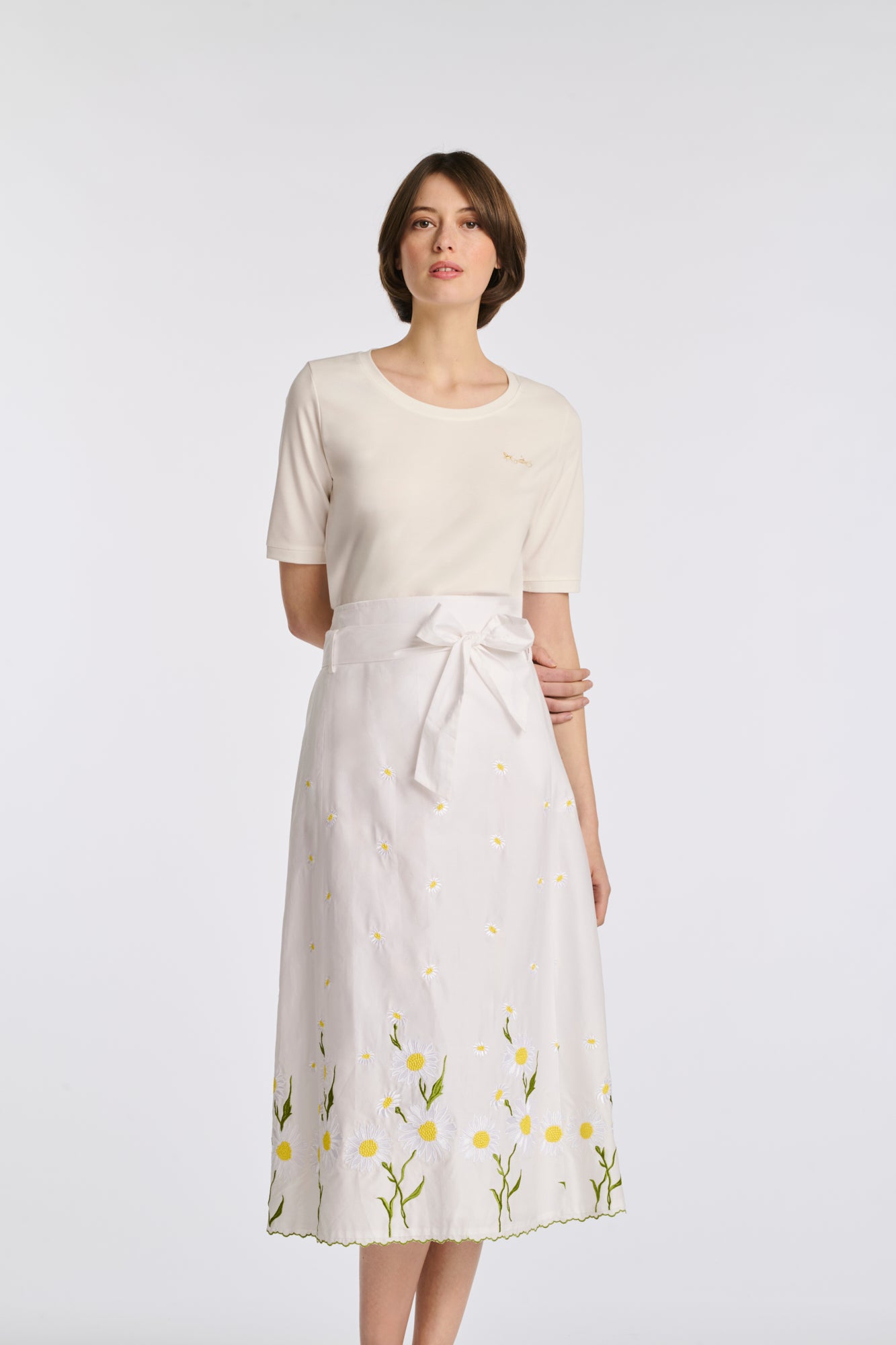 Jupe longue en coton brodé