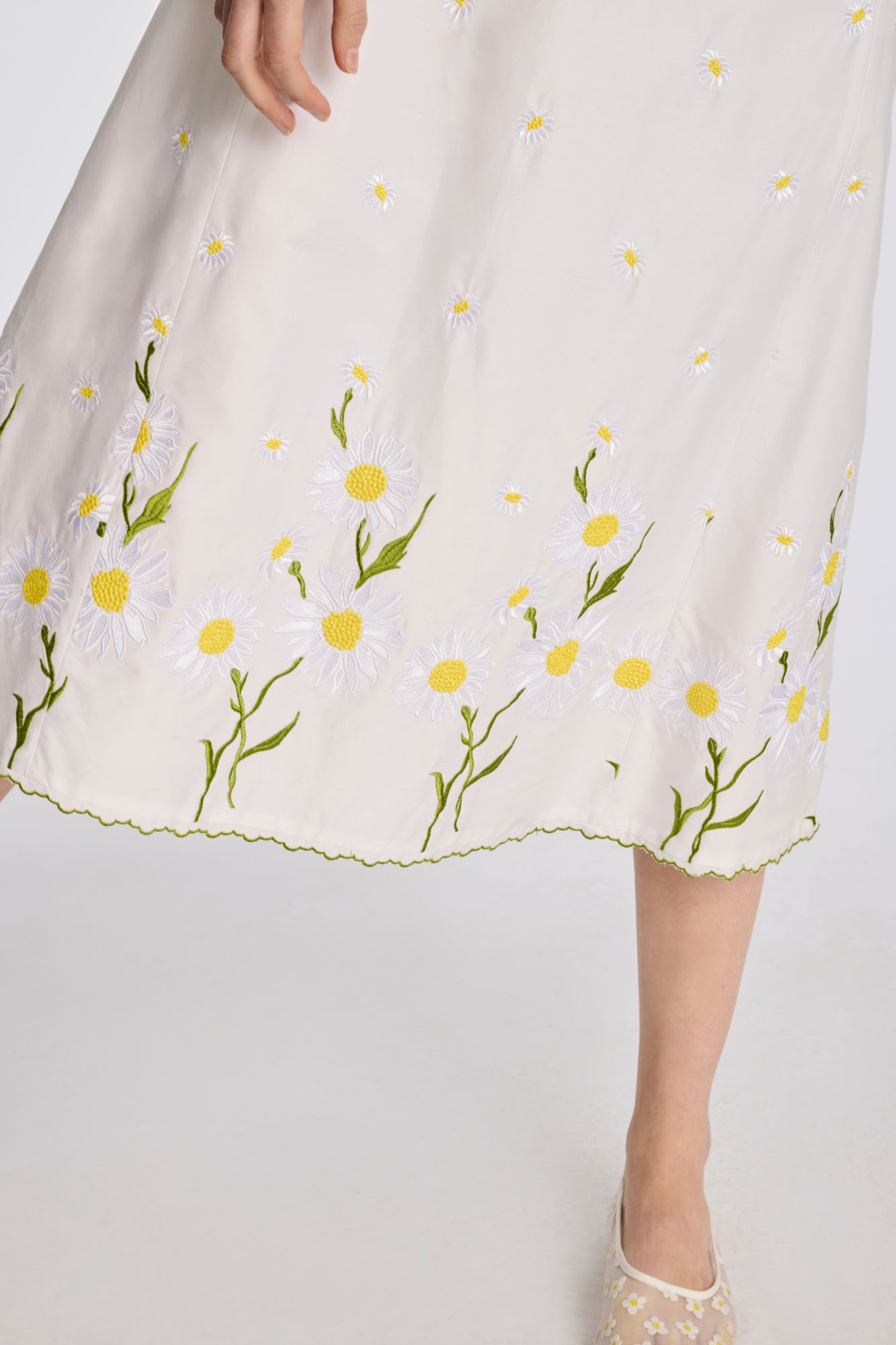 Jupe longue en coton brodé