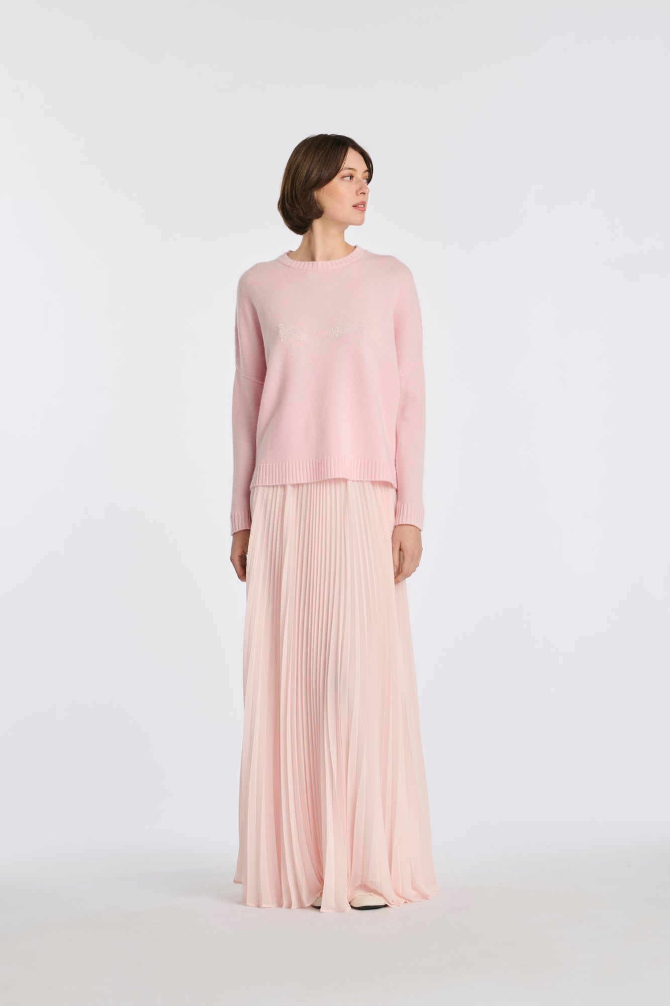 Long pleated skirt