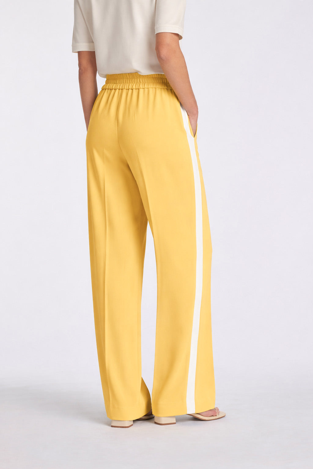 Pantalon élastiqué à bandes