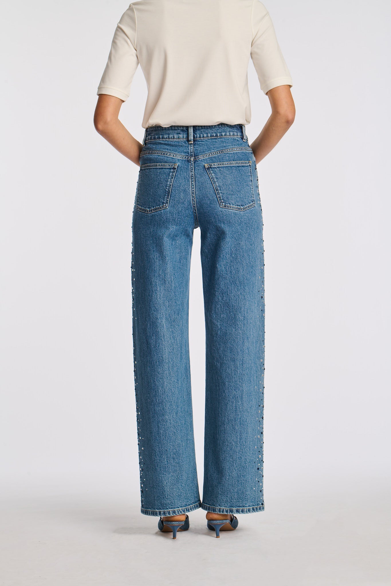 Wide-leg jeans with rhinestones