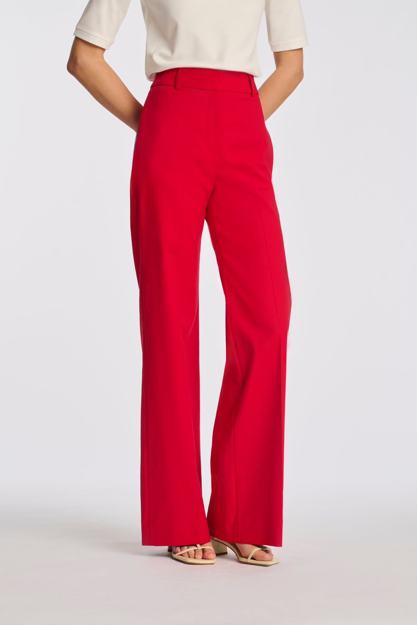 Wide-leg trousers