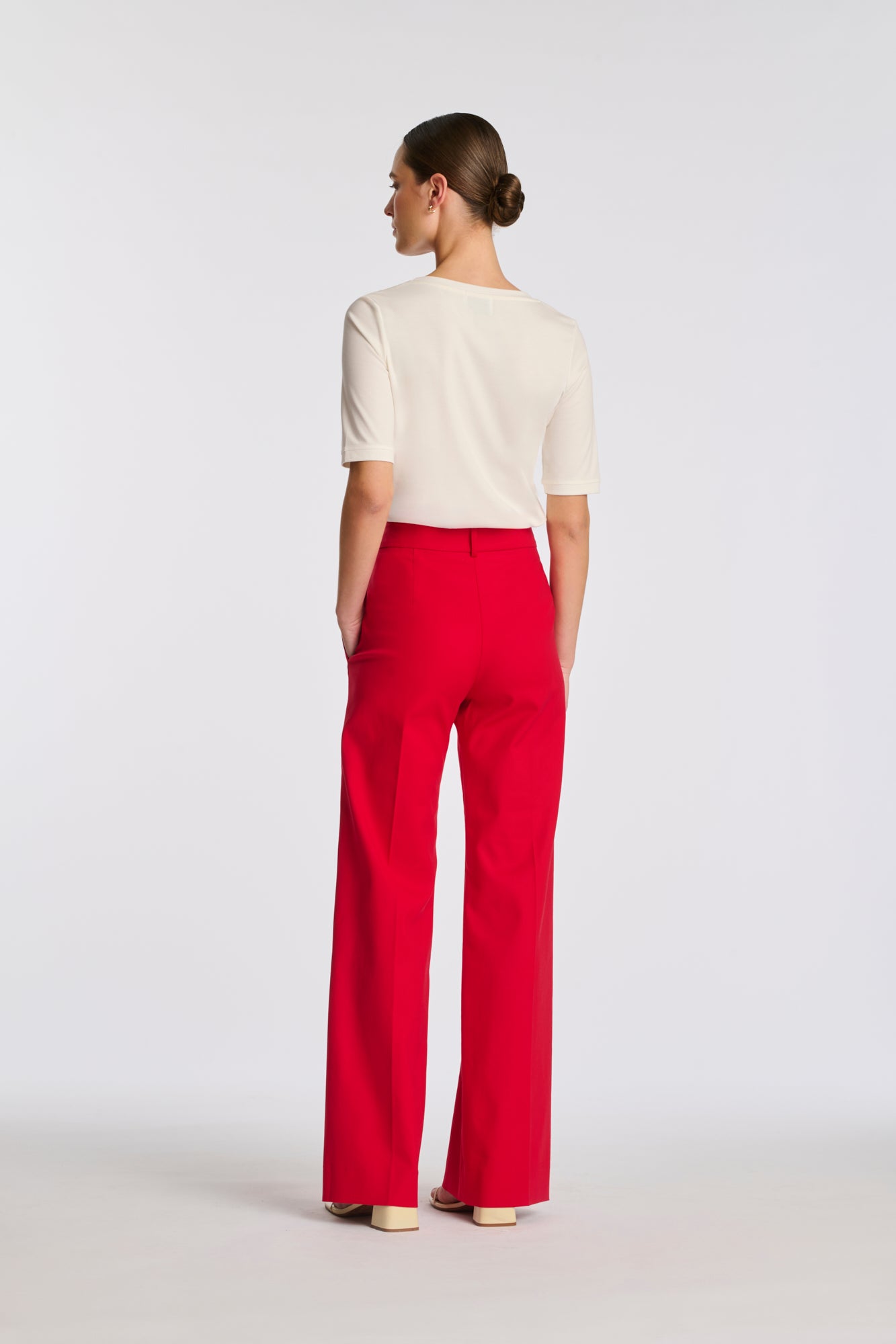 Wide-leg trousers