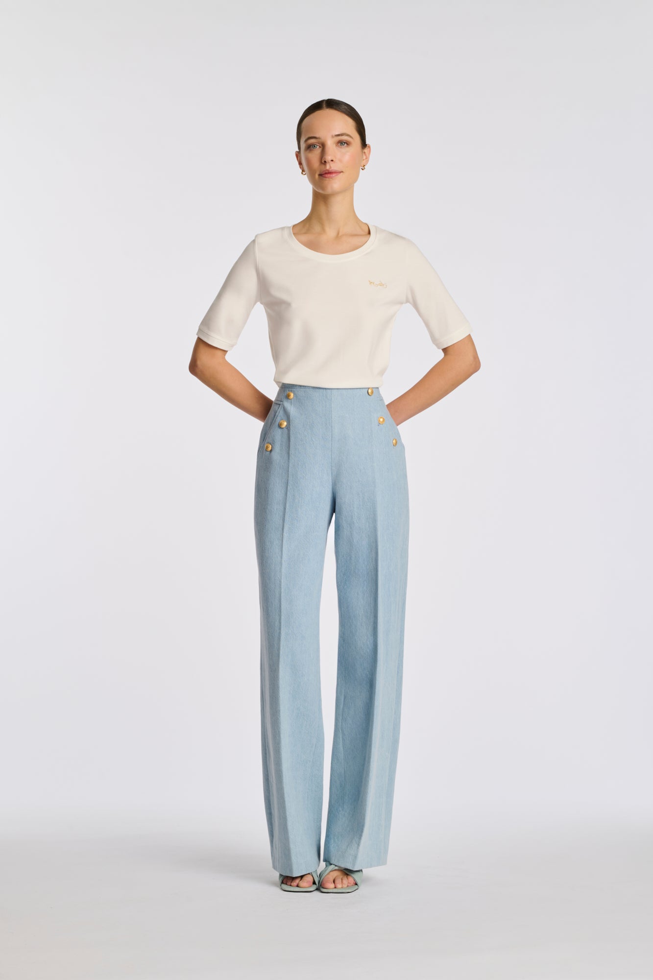 Sailor-style jeans