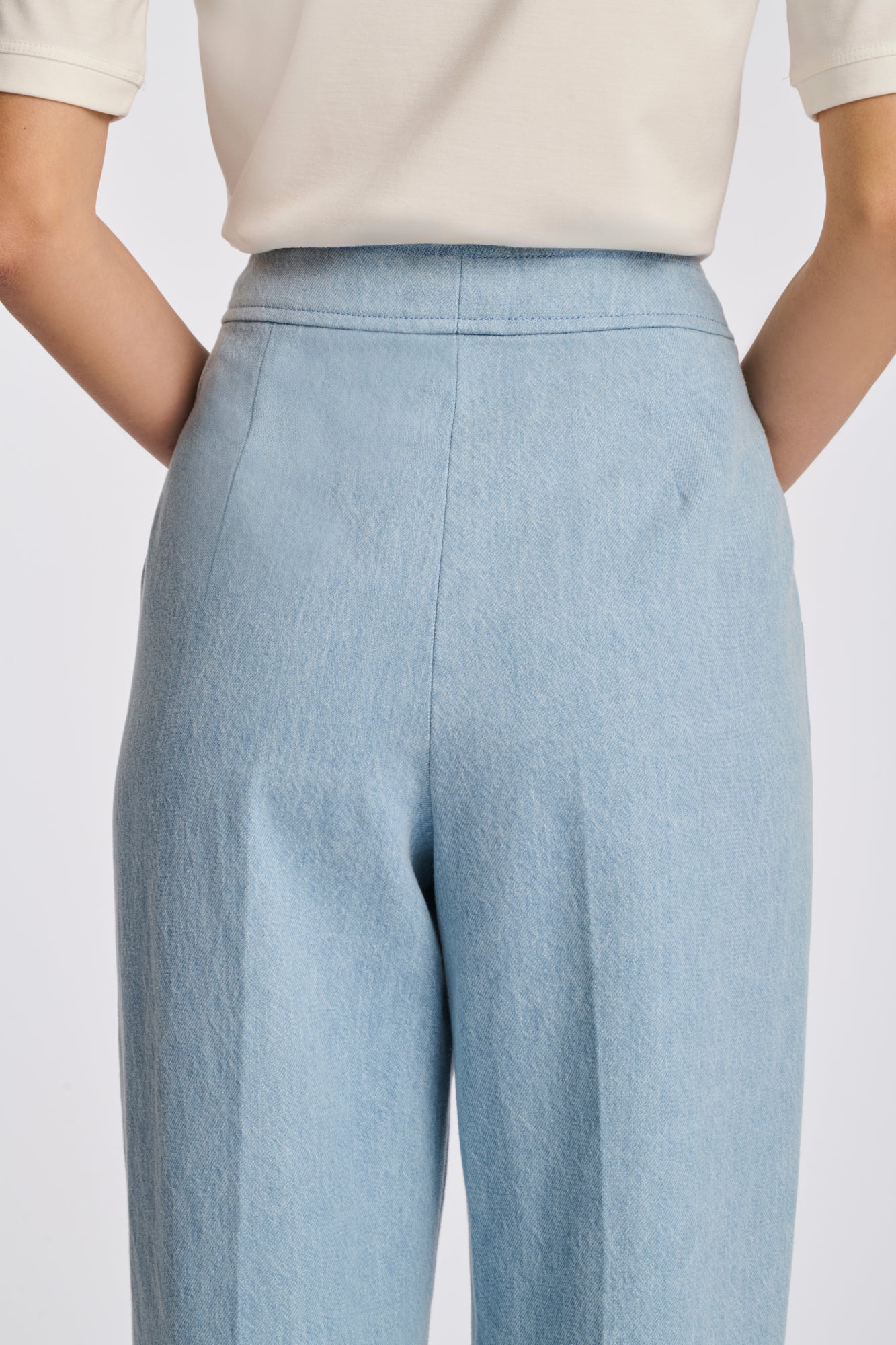 Sailor-style jeans