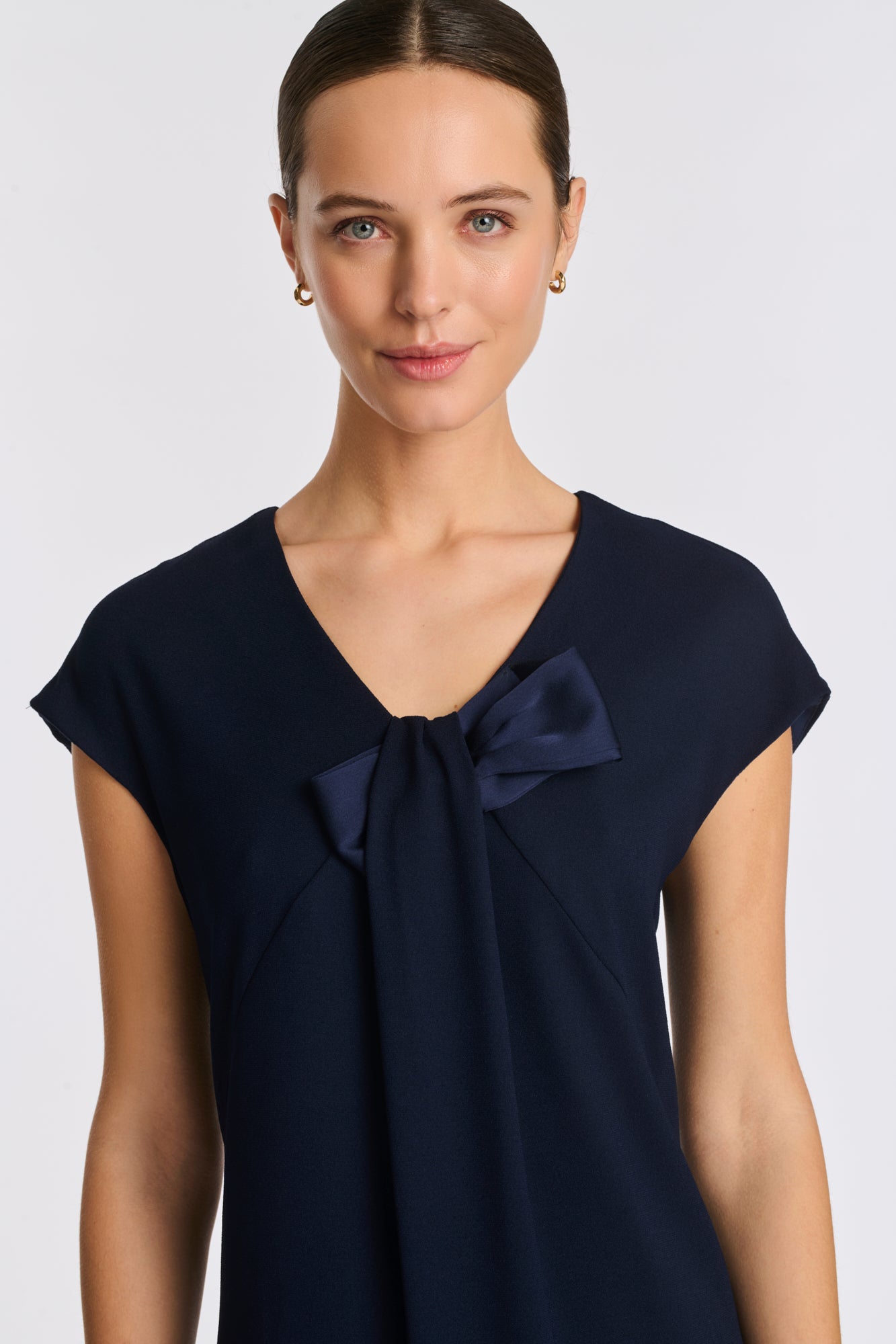 Robe drappée en crêpe envers satin