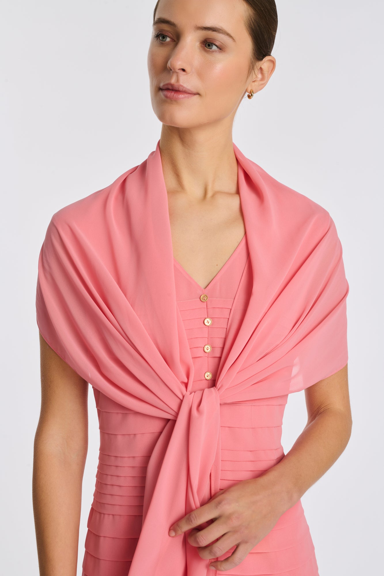 Robe plissée avec châle