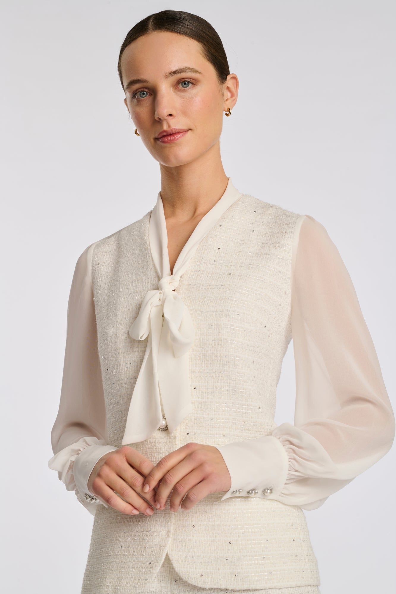 Dual-material pussy bow shirt