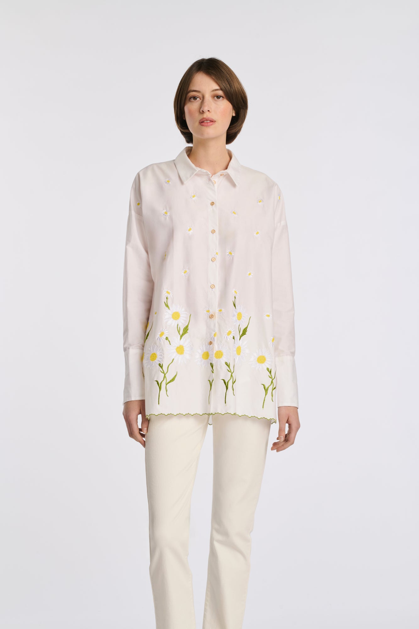 Chemise en coton brodée