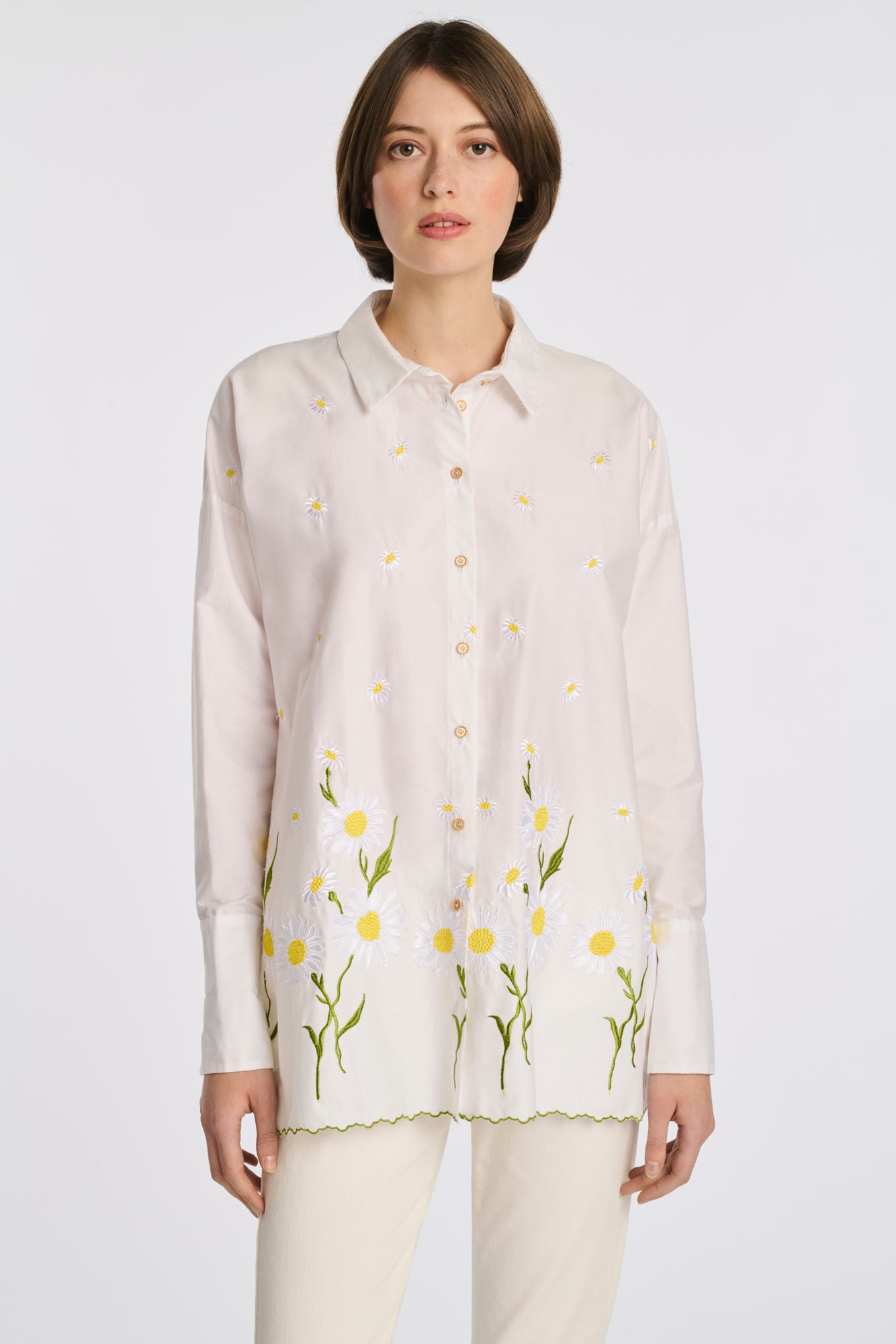 Chemise en coton brodée