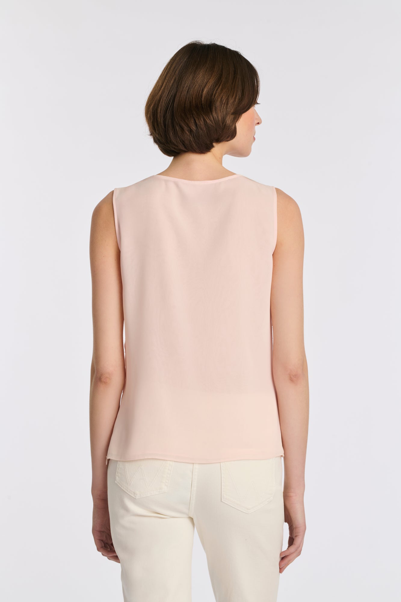 Sleeveless pleated top