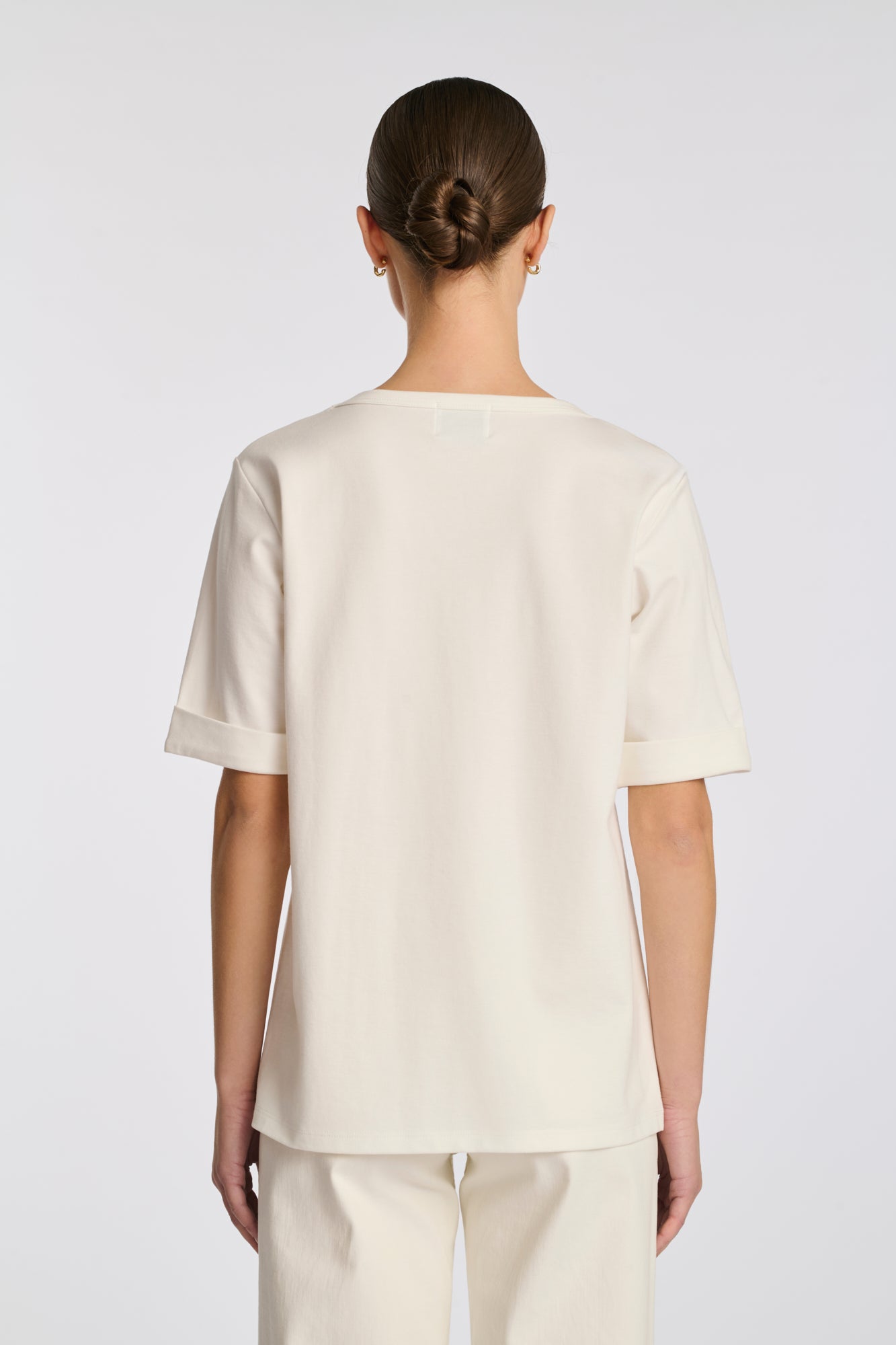 T-shirt en dentelle et broderie