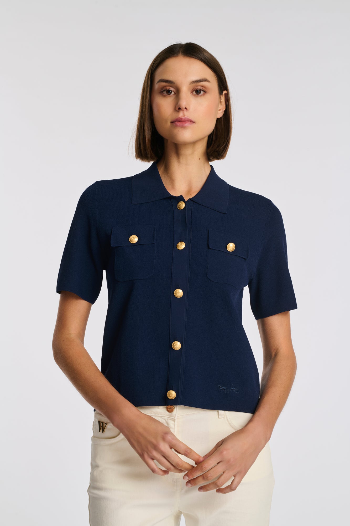 Short-sleeved knit shirt