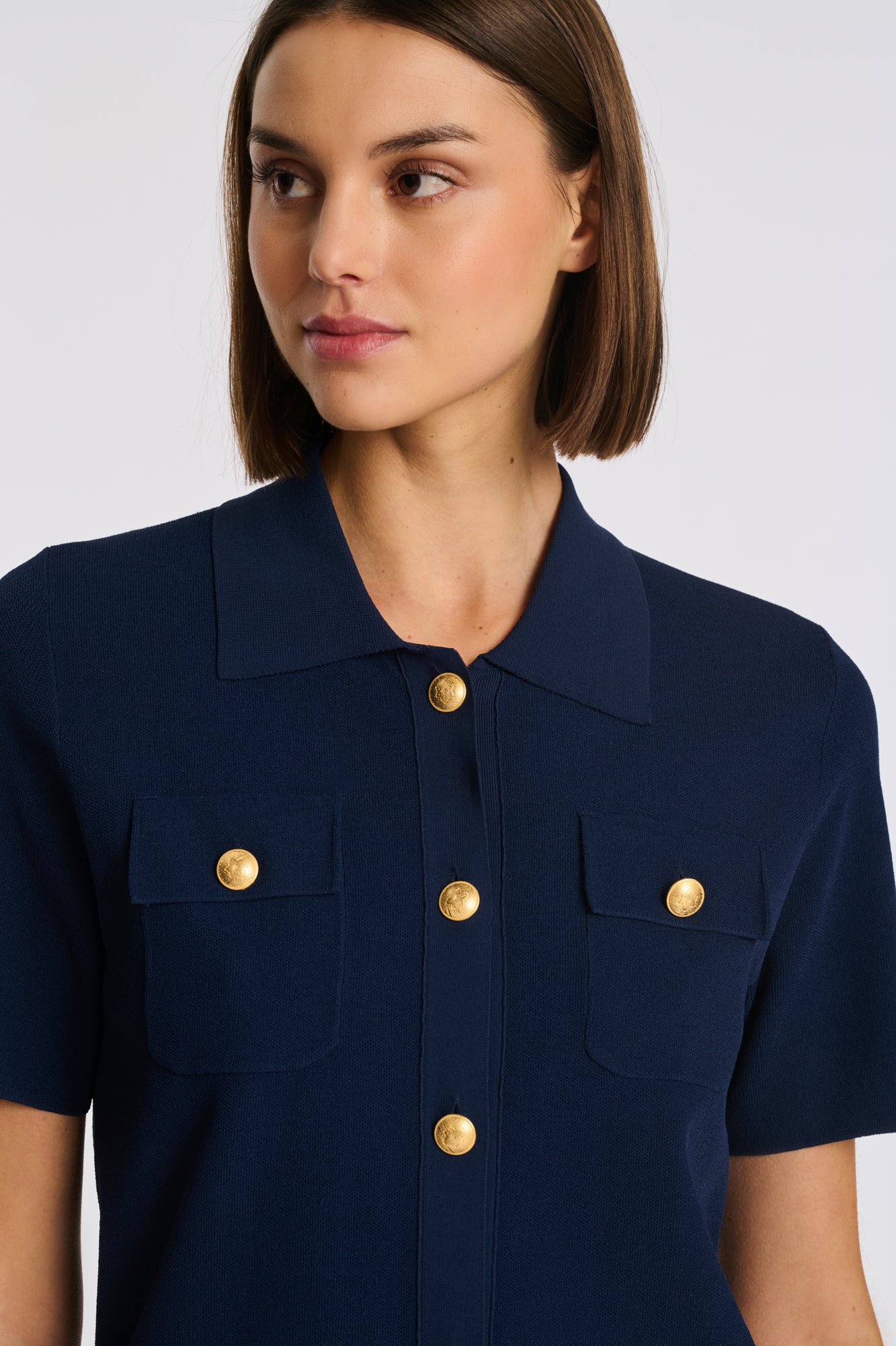 Short-sleeved knit shirt