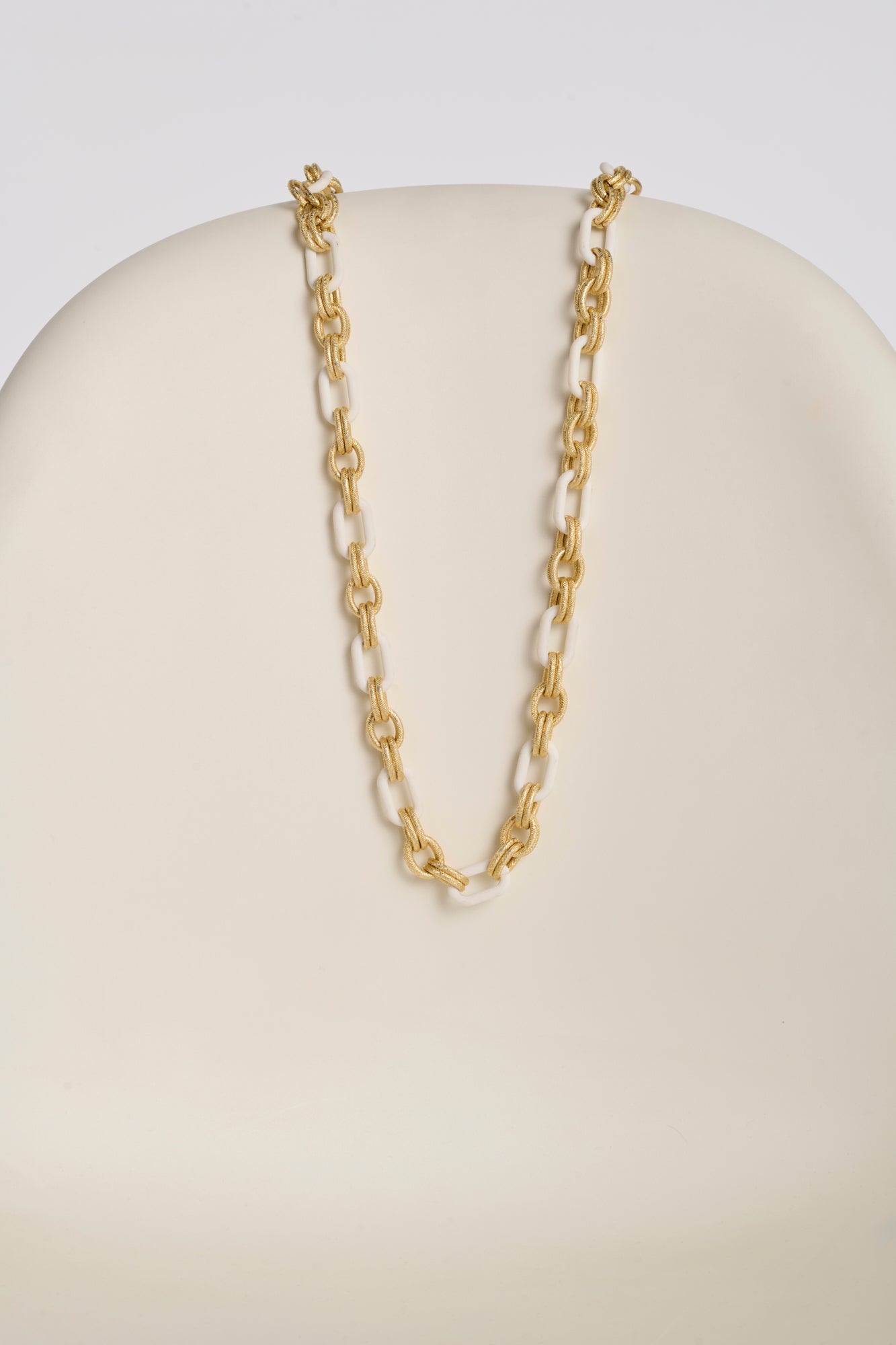 Collier en chaîne bicolore