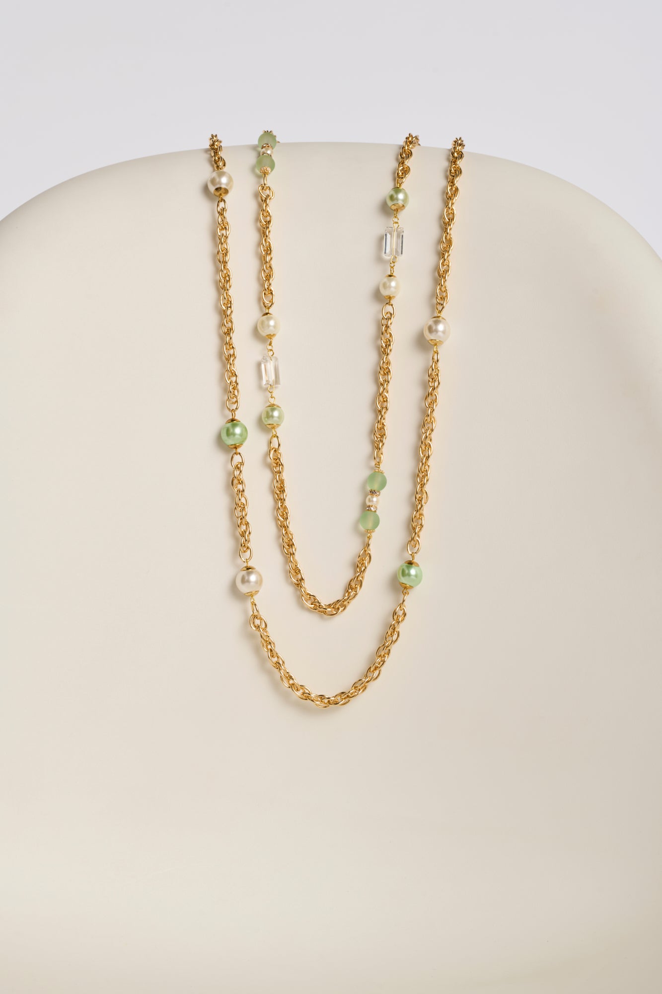 Sautoir double en chaîne et perles