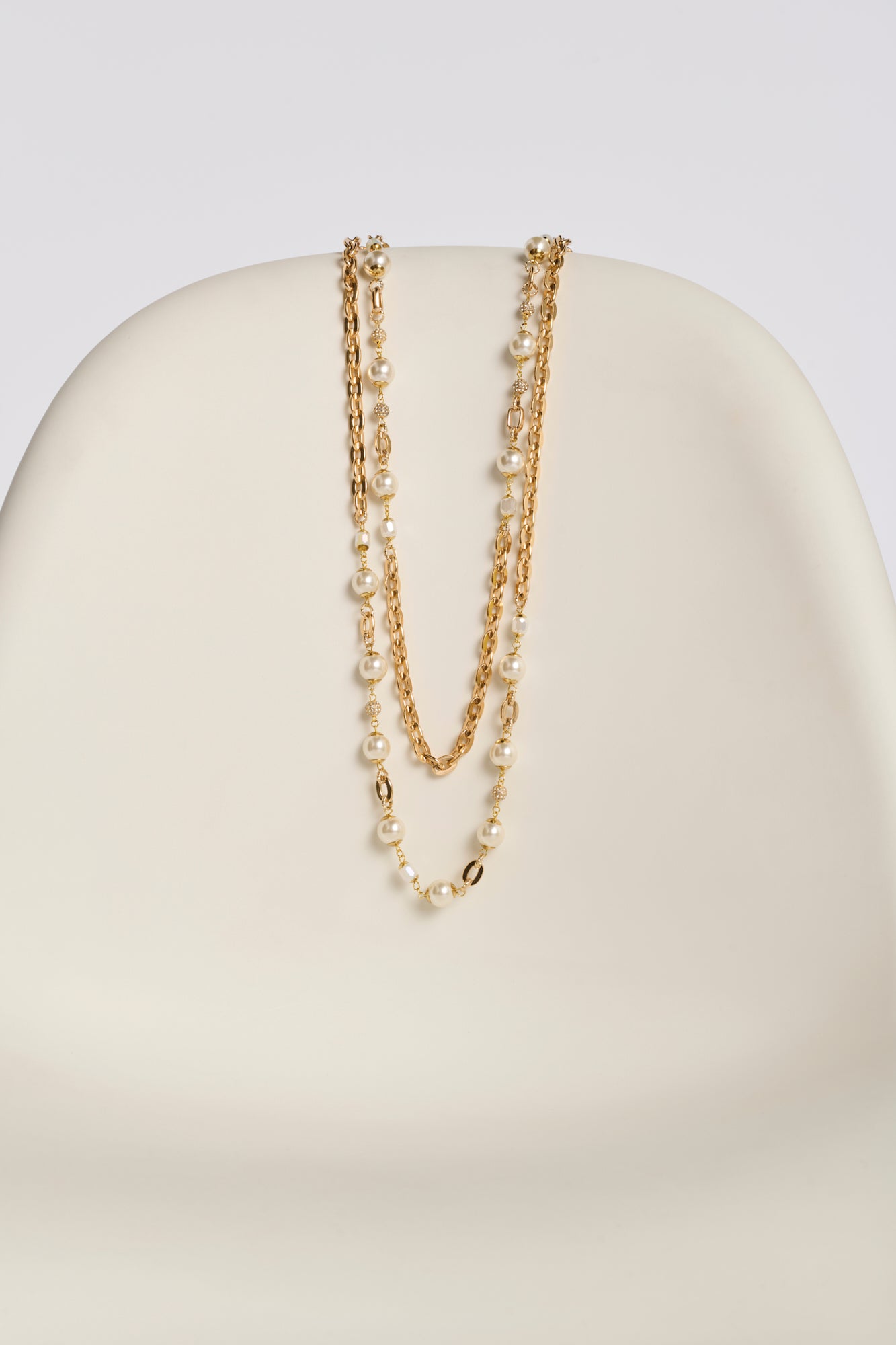 Sautoir double en chaîne et perles