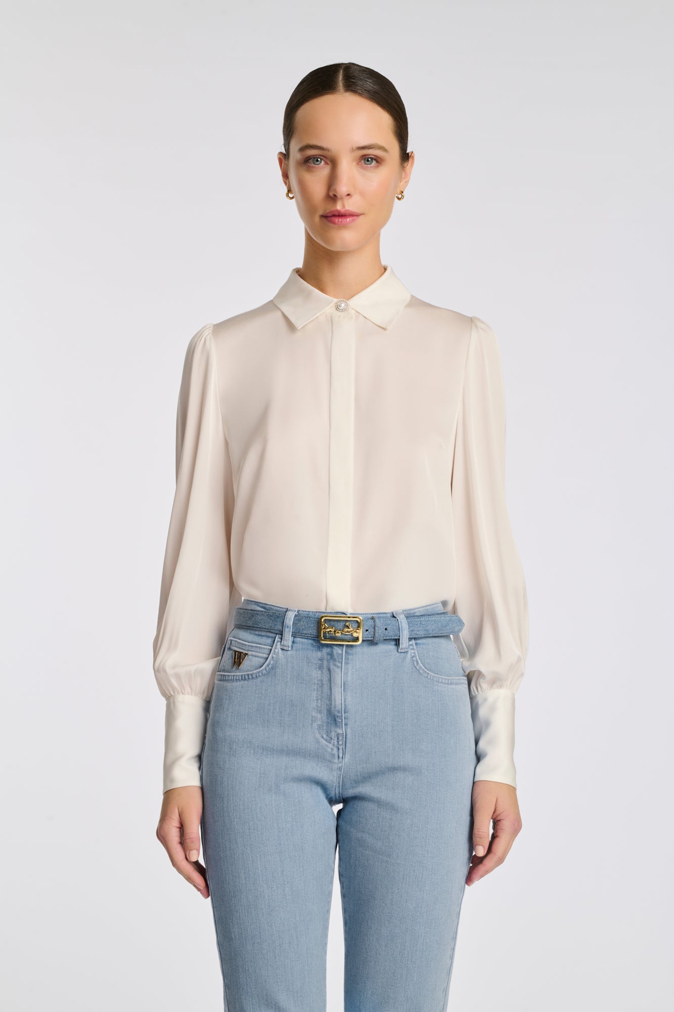 Denim belt with carriage buckle