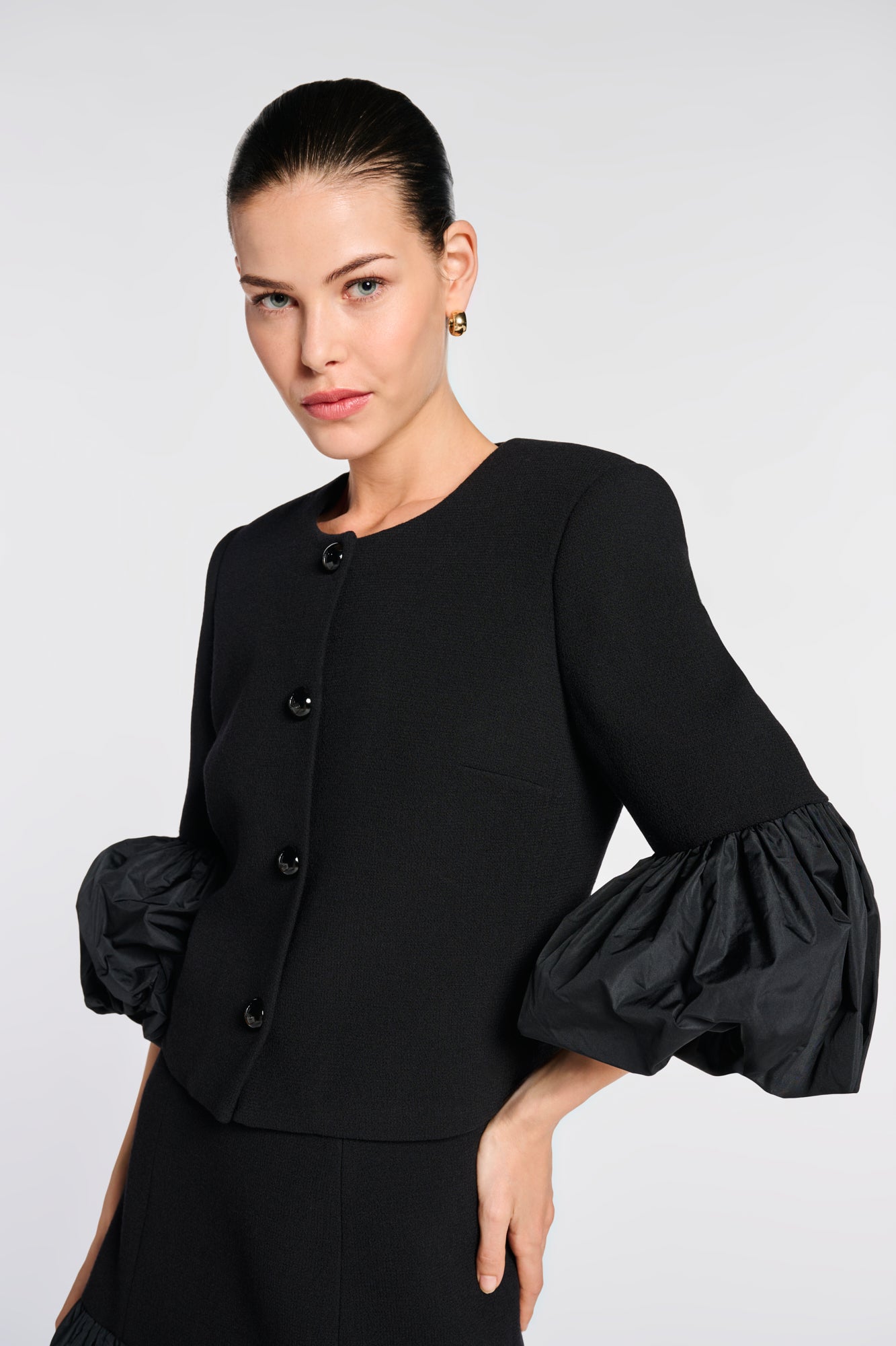 Veste à manches bouffantes
