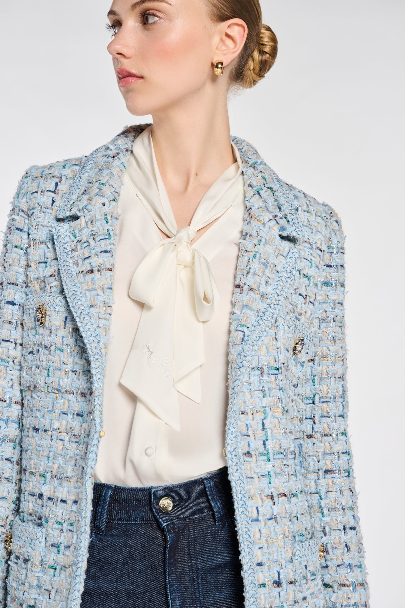 Blazer en tweed pastel galonné