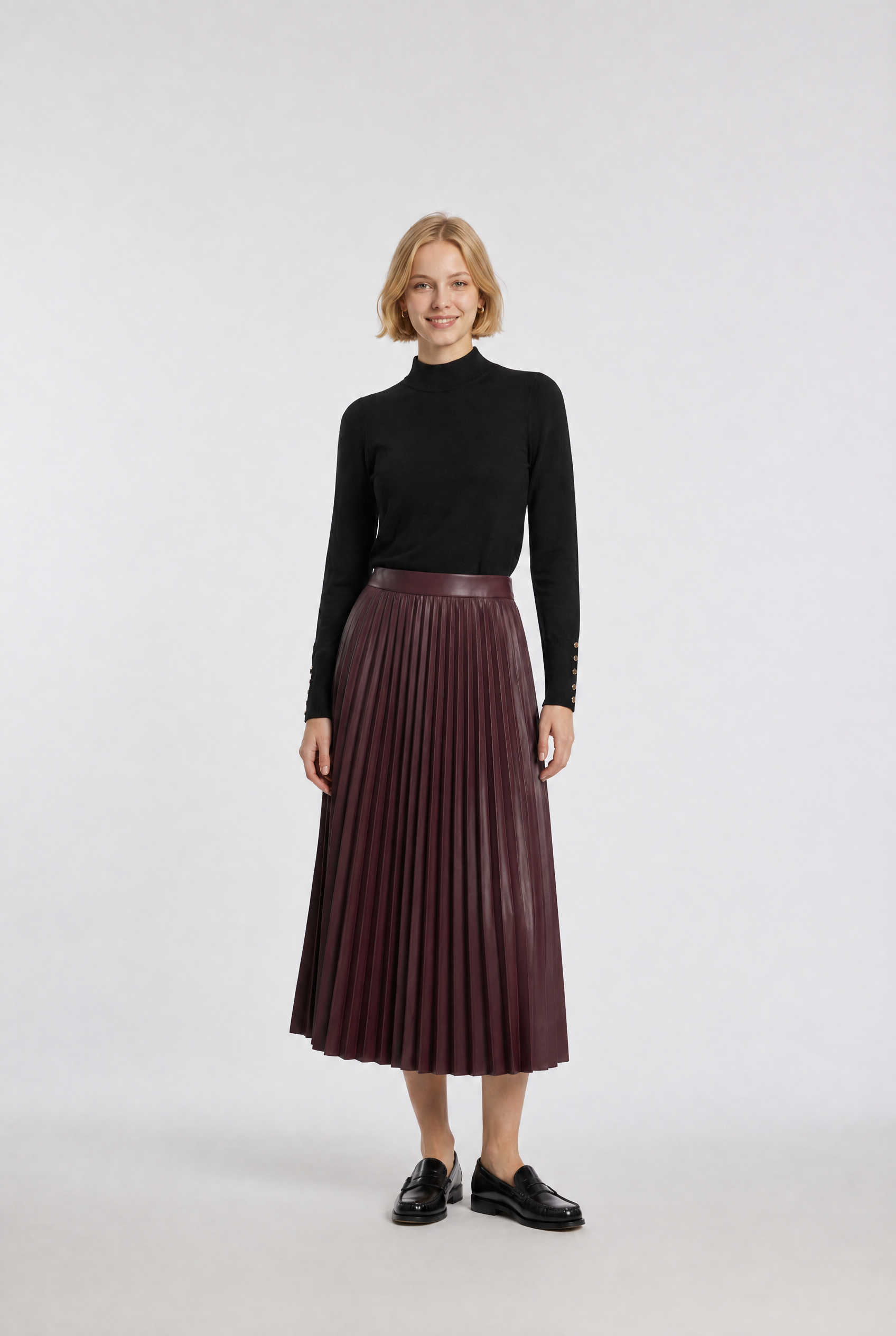 Long pleated eco-leather skirt