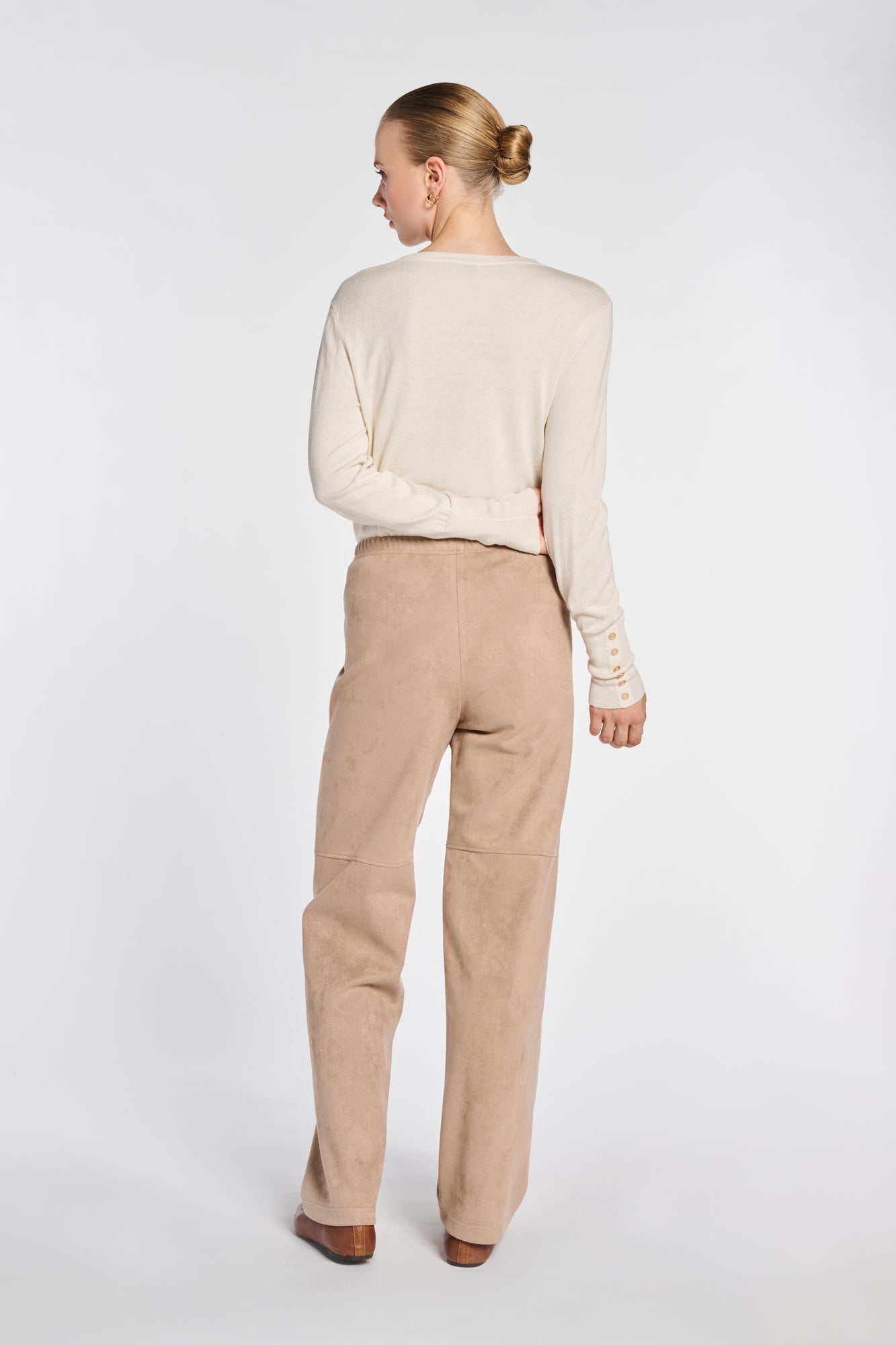 Pantalon large élastiqué en suédine