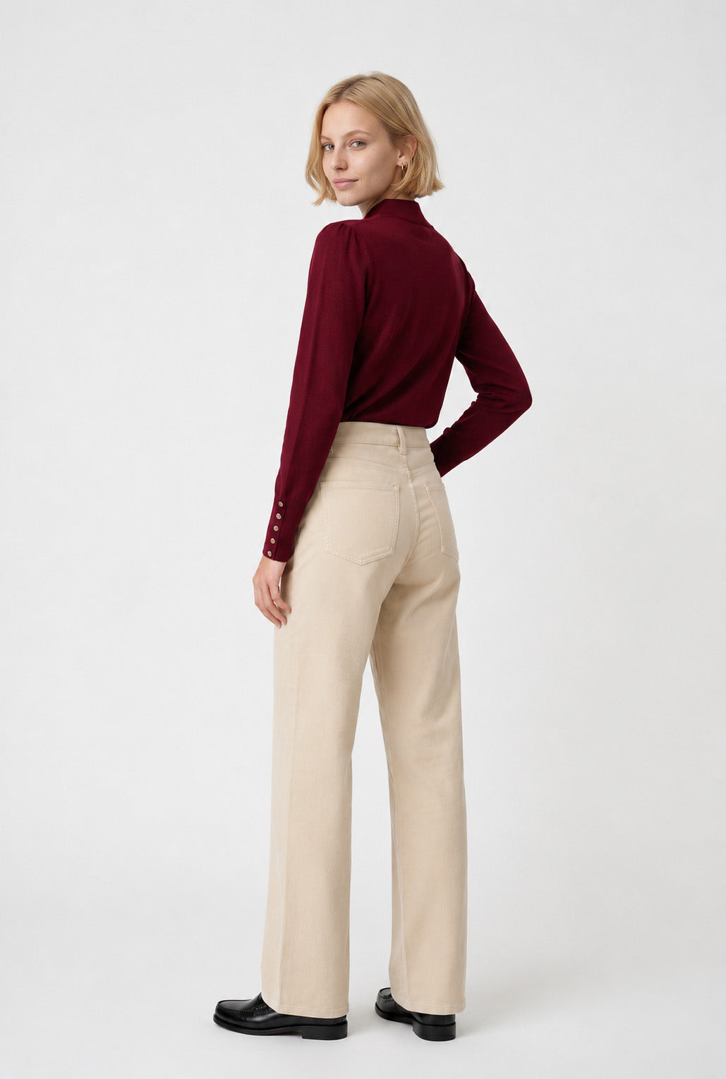 Wide-leg velvet trousers