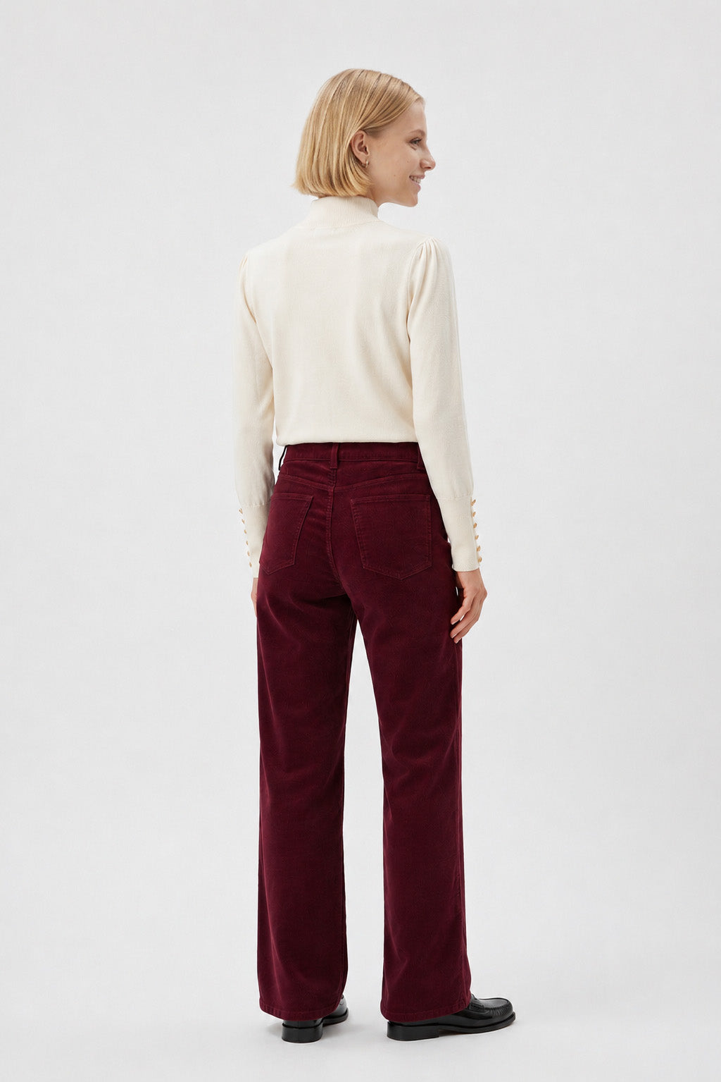 Wide-leg velvet trousers