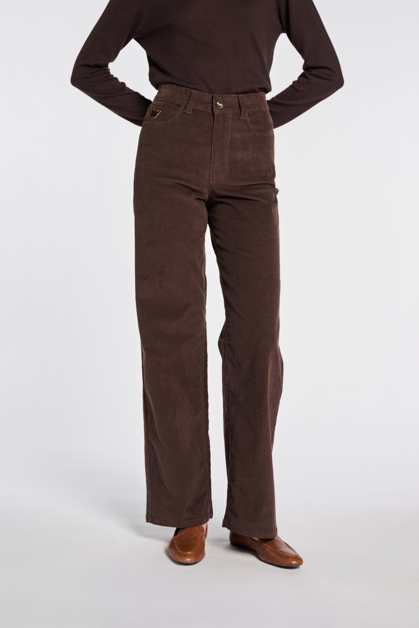 Wide-leg velvet trousers