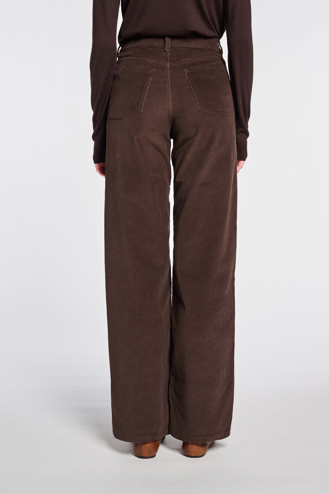 Wide-leg velvet trousers