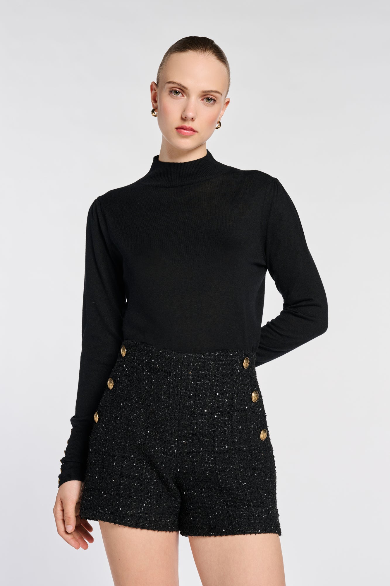 Short en tweed à sequins