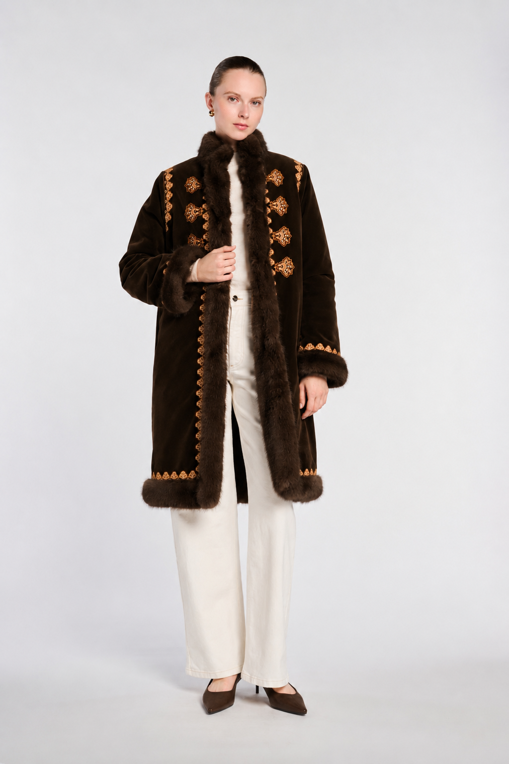 Embroidered mixed-fabric coat