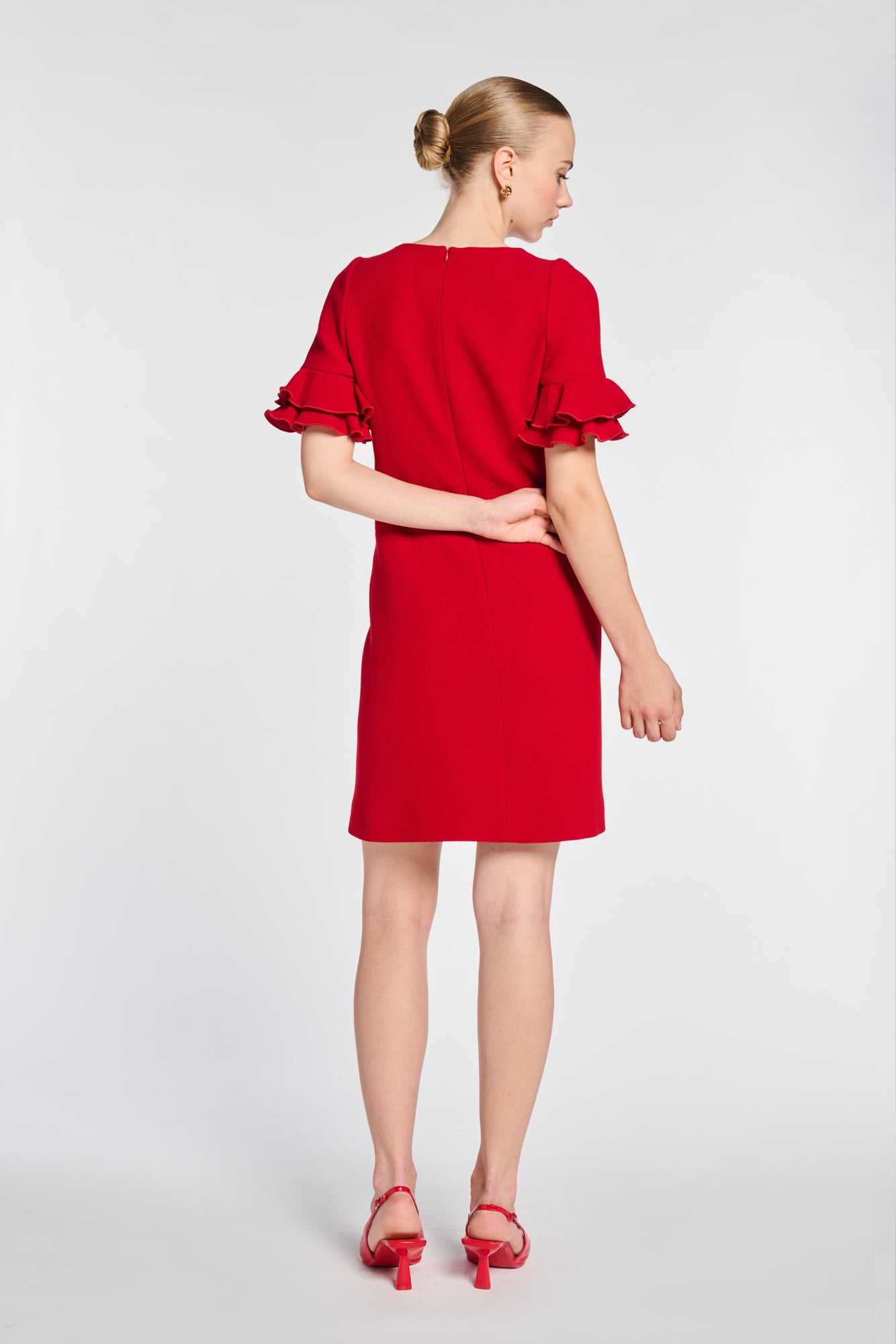 Robe manches volantées