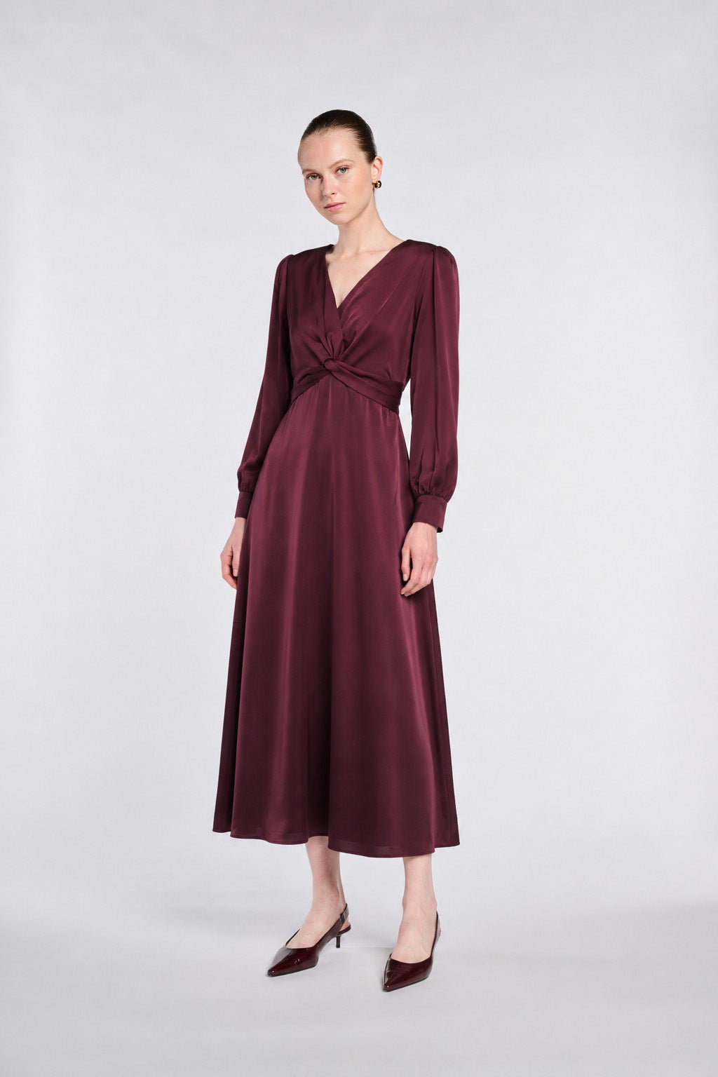 Robe longue en satin