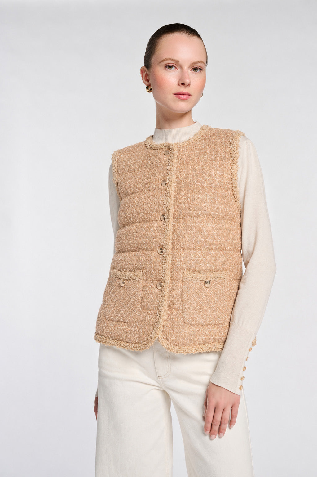 Sleeveless tweed puffer jacket