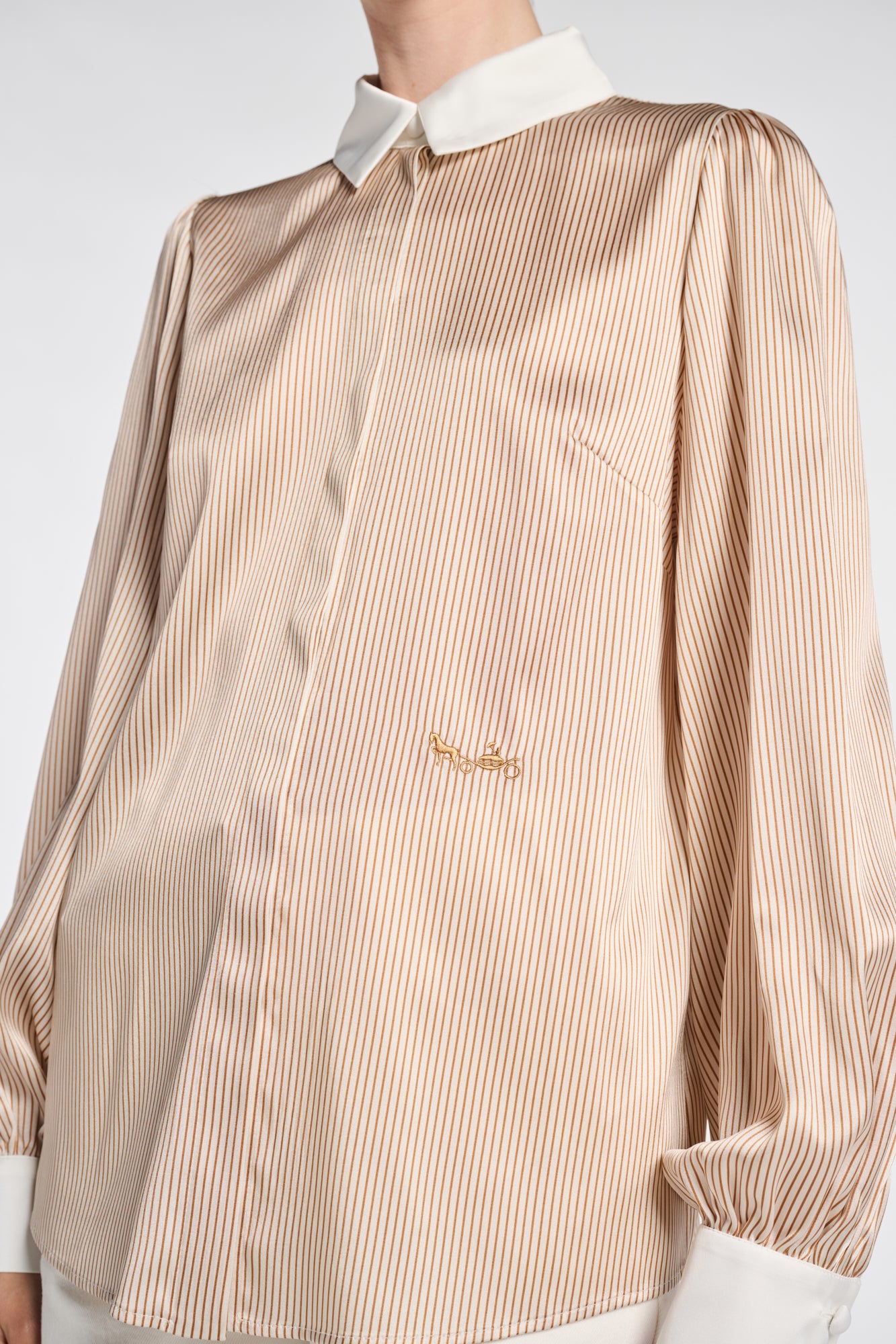 Chemise en soie rayée
