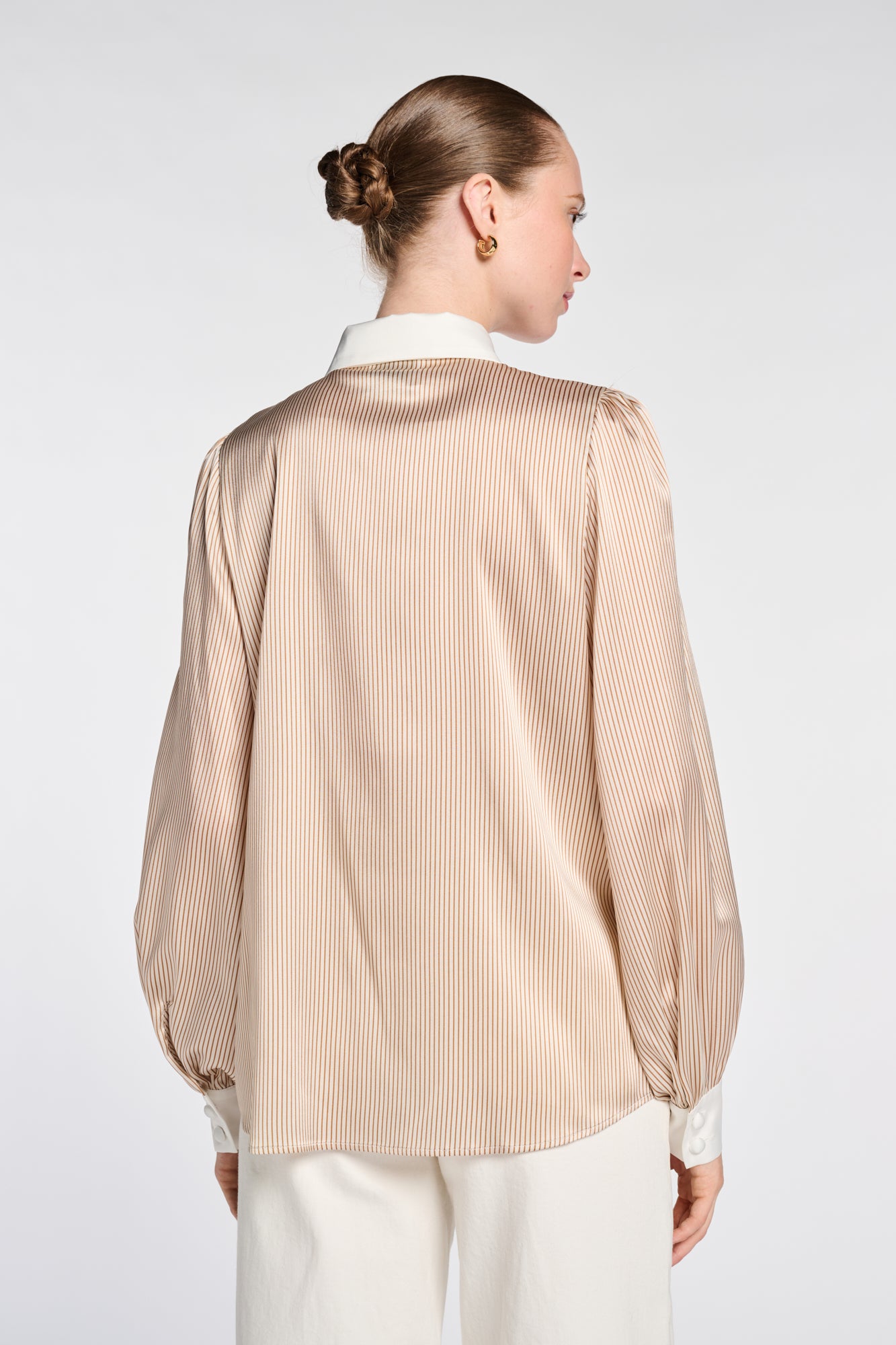 Chemise en soie rayée