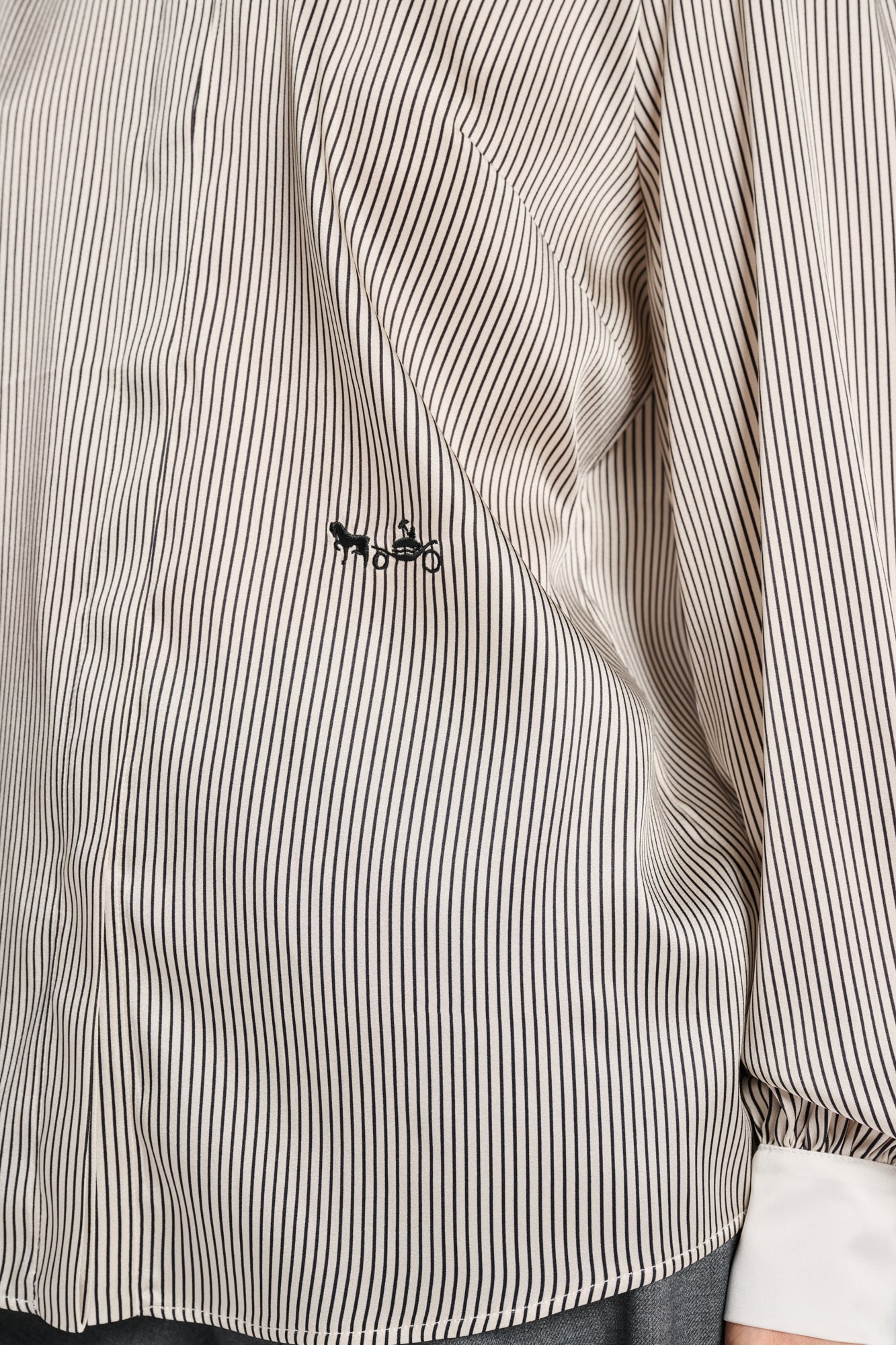 Chemise en soie rayée