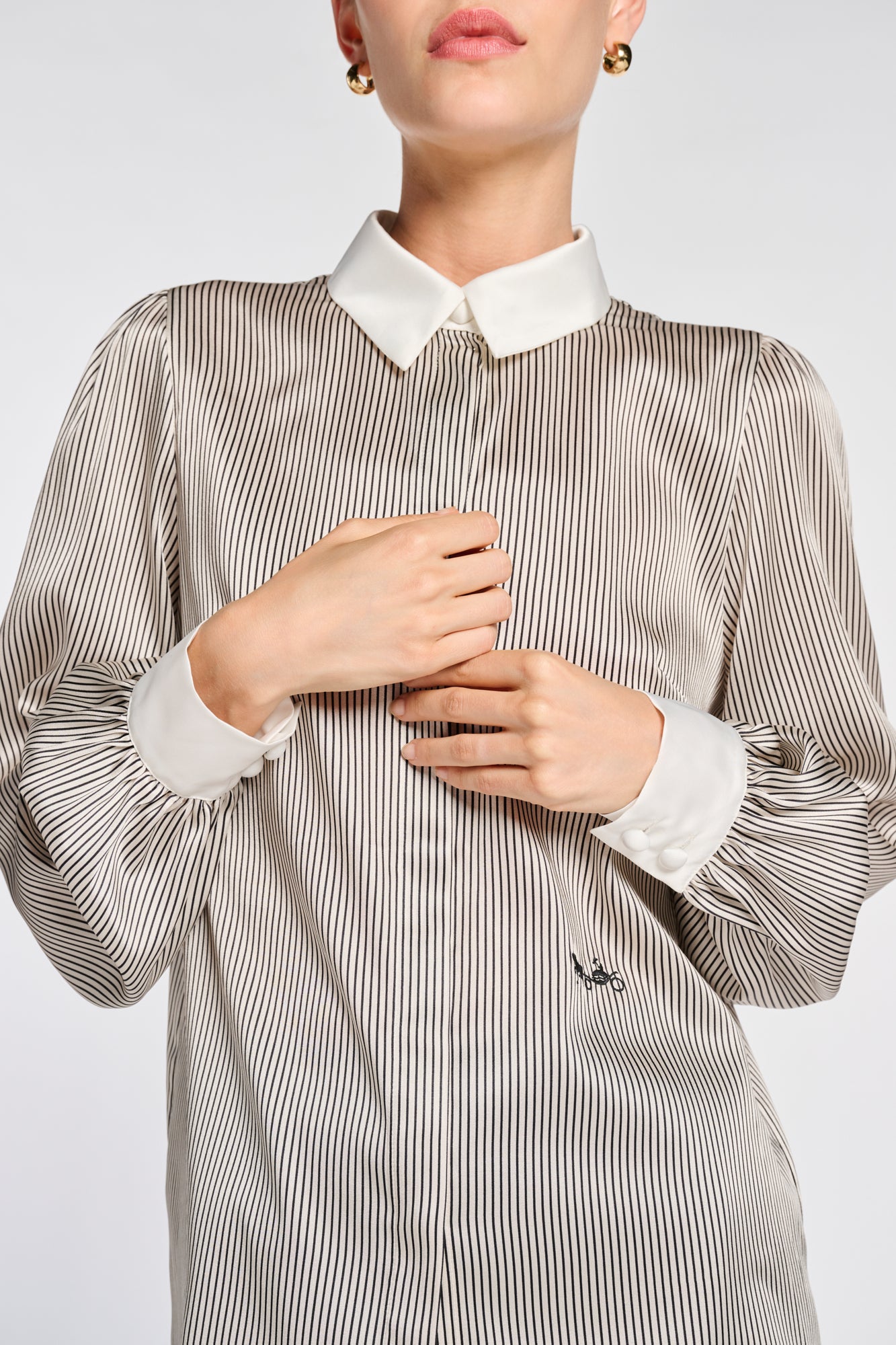 Chemise en soie rayée