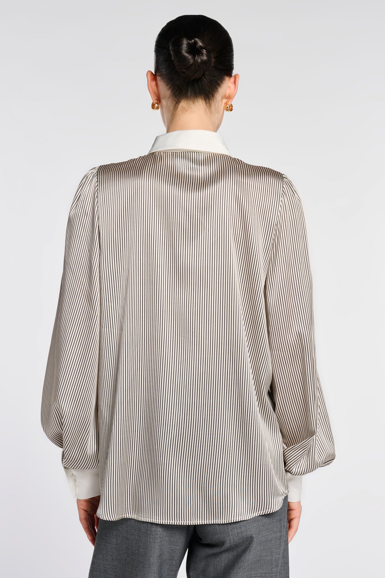 Chemise en soie rayée