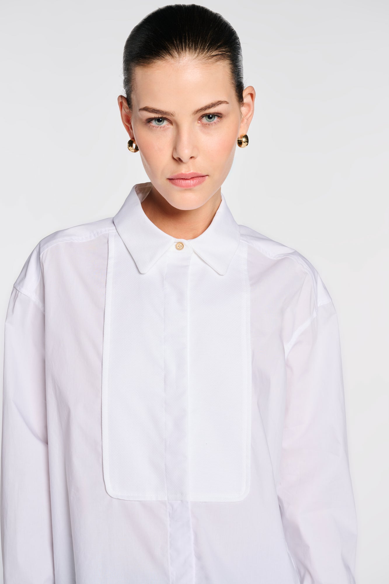 Cotton shirt with a placket