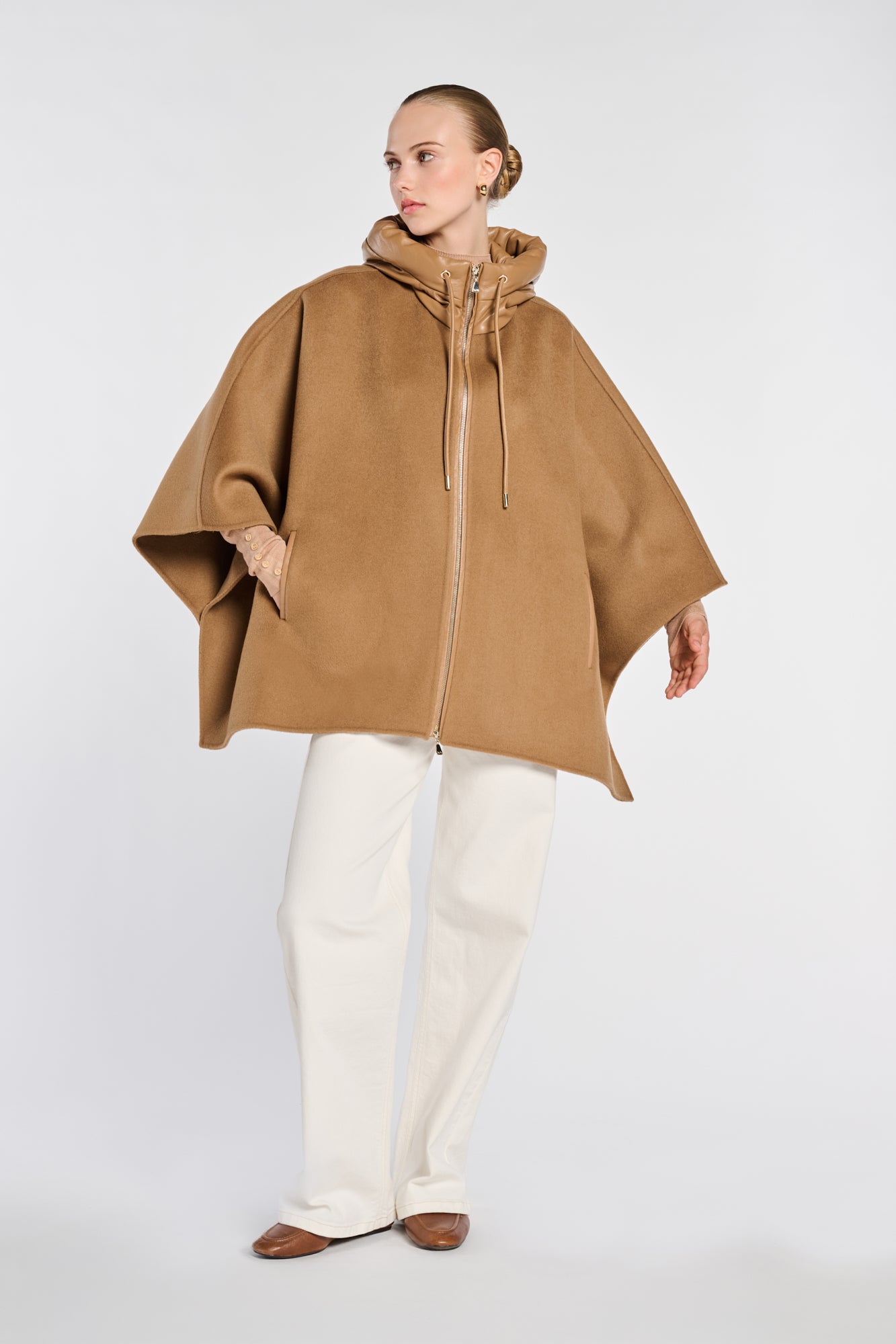 Cape double face à capuche