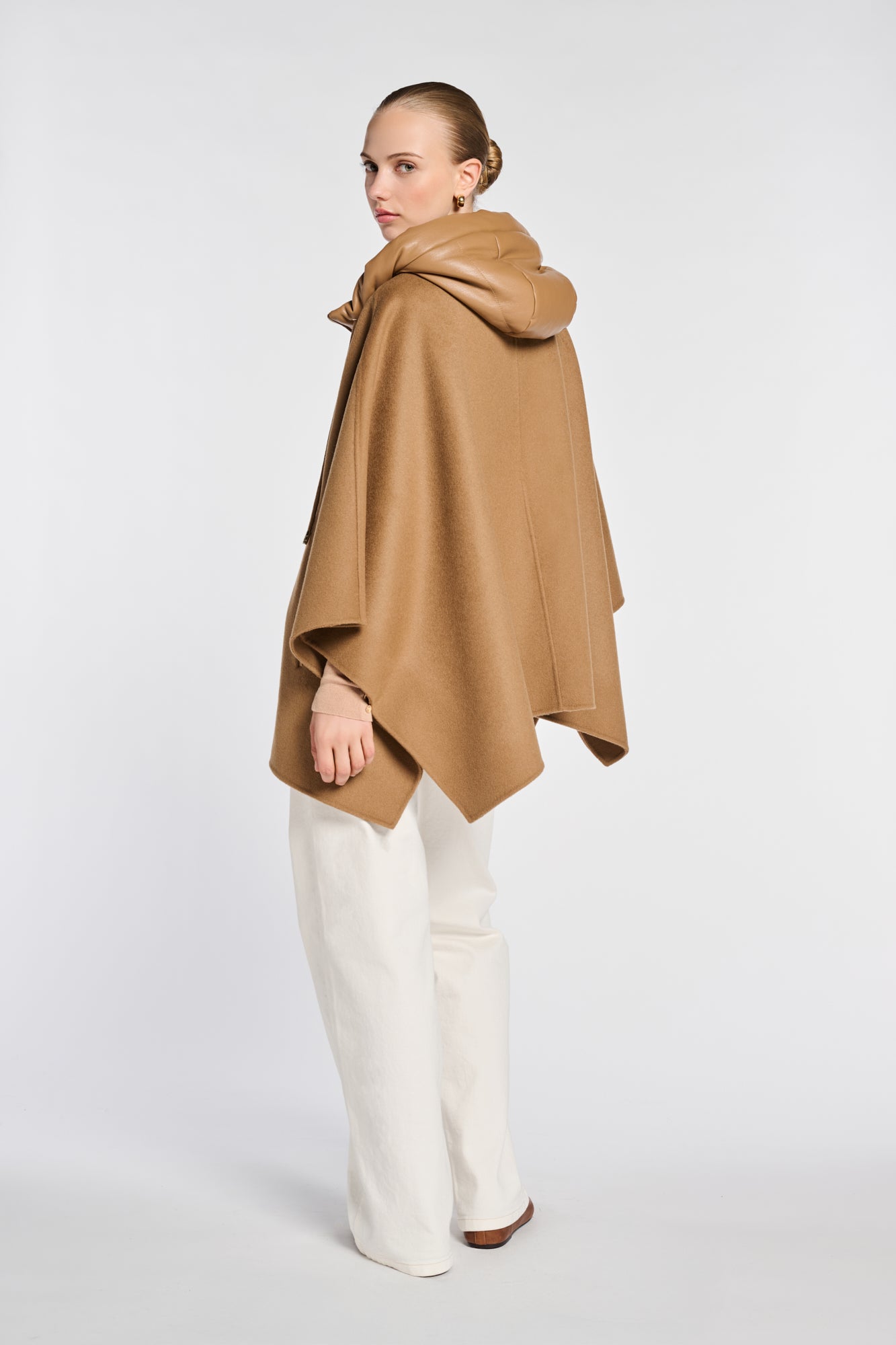 Cape double face à capuche