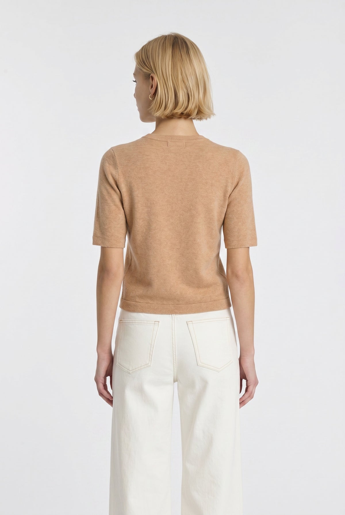 Short-sleeved sweater
