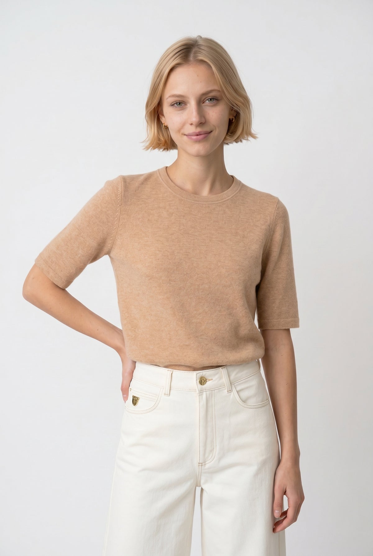 Short-sleeved sweater